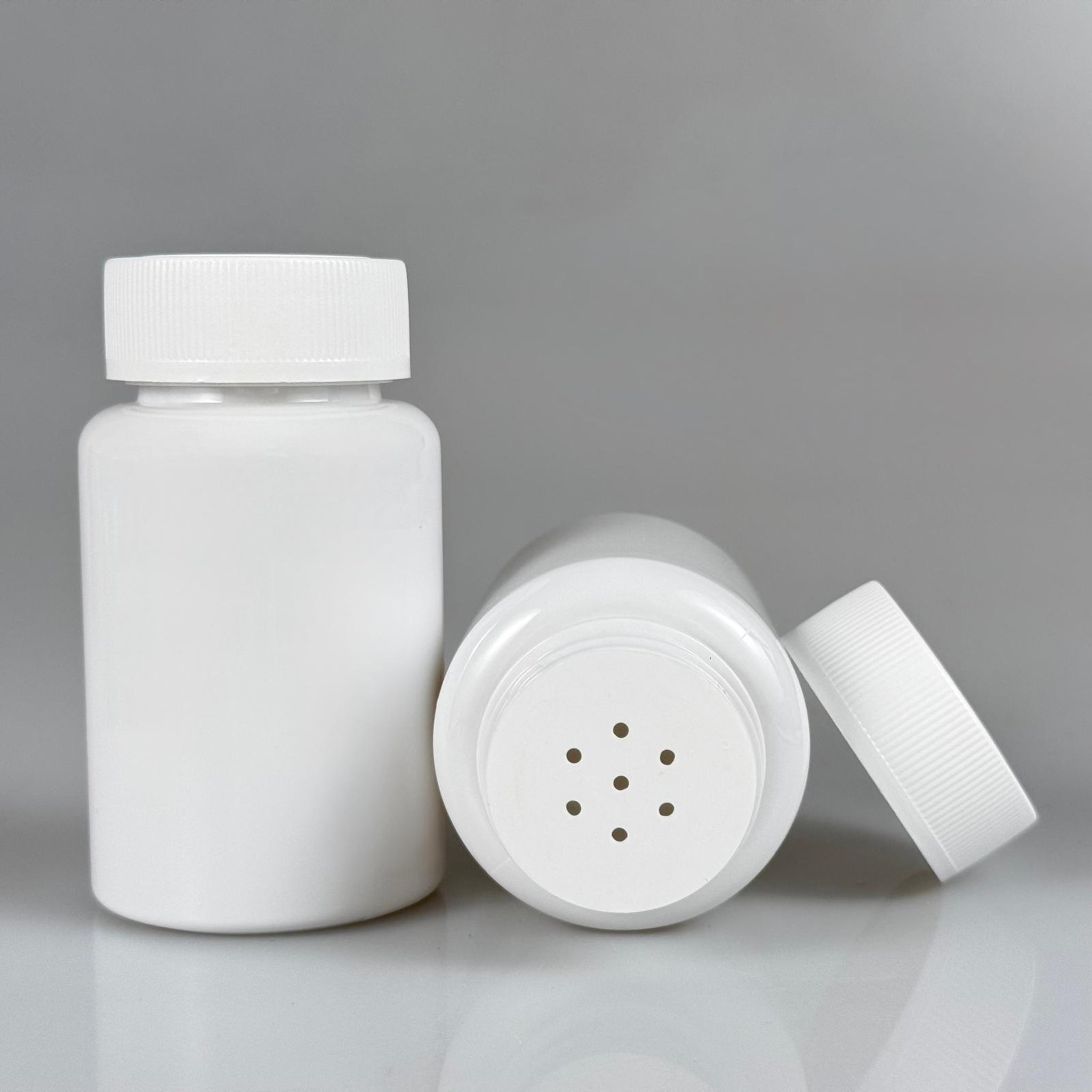 150 CC BEYAZ PET PUDRA ŞİŞESİ + ÇOCUK KİLİTLİ BEYAZ PLASTİK KAPAKLI + PUDRA TIPALI TAKIM - 150 ML PUDRA KUTUSU, EKO TUZLUK