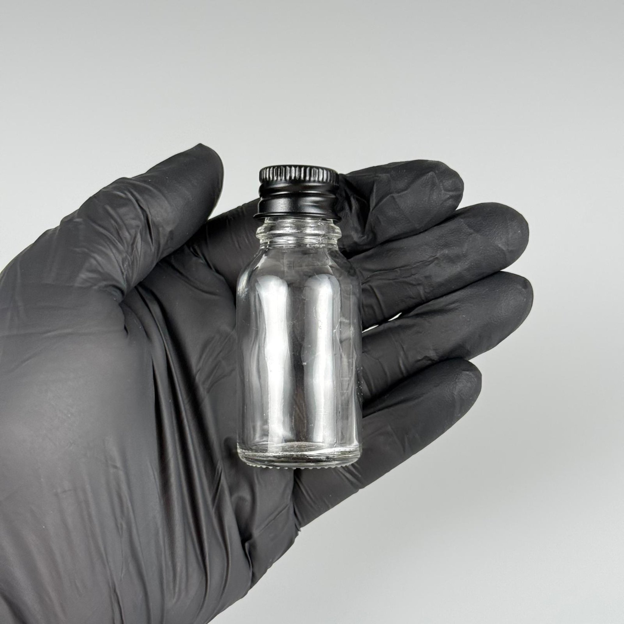15 CC ŞEFFAF CAM ŞİŞE + KÖPÜK CONTALI SİYAH ALÜMİNYUM METAL KAPAKLI + DAMLALIKLI KOLONYA TIPALI TAKIM - 15 ML ŞEFFAF CAM ŞİŞE