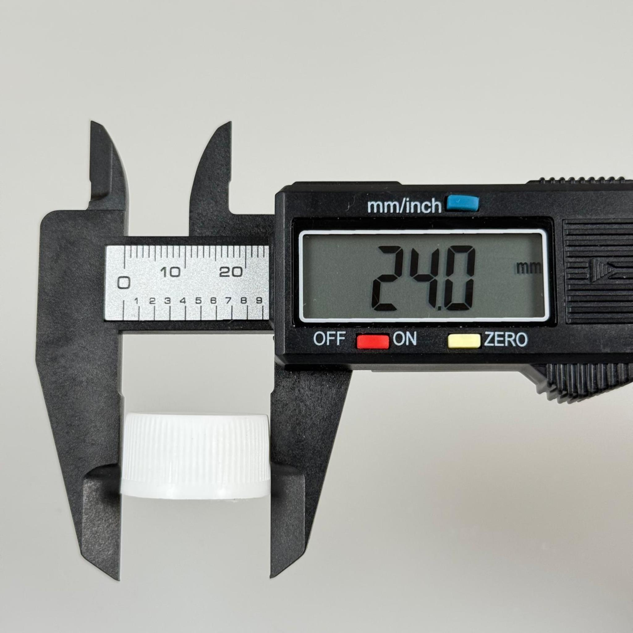 22 MM VİDALI BEYAZ PLASTİK KAPAK