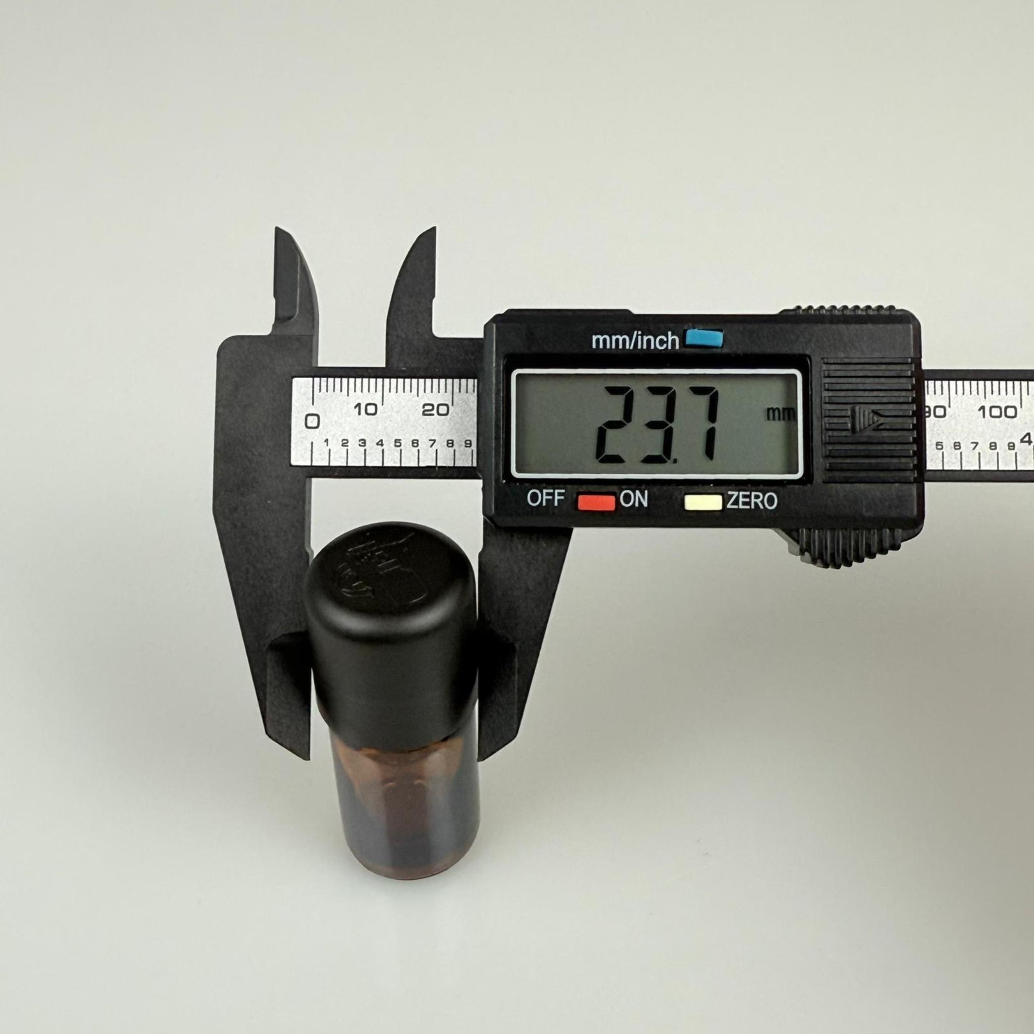 5 CC AMBER CAM ŞİŞE + İÇTEN DAMLALIKLI ÇOCUK KİLİTLİ SİYAH KAPAK - KAHVERENGİ 5 ML KİLİT KAPAKLI DAMLATMALI ŞİŞE