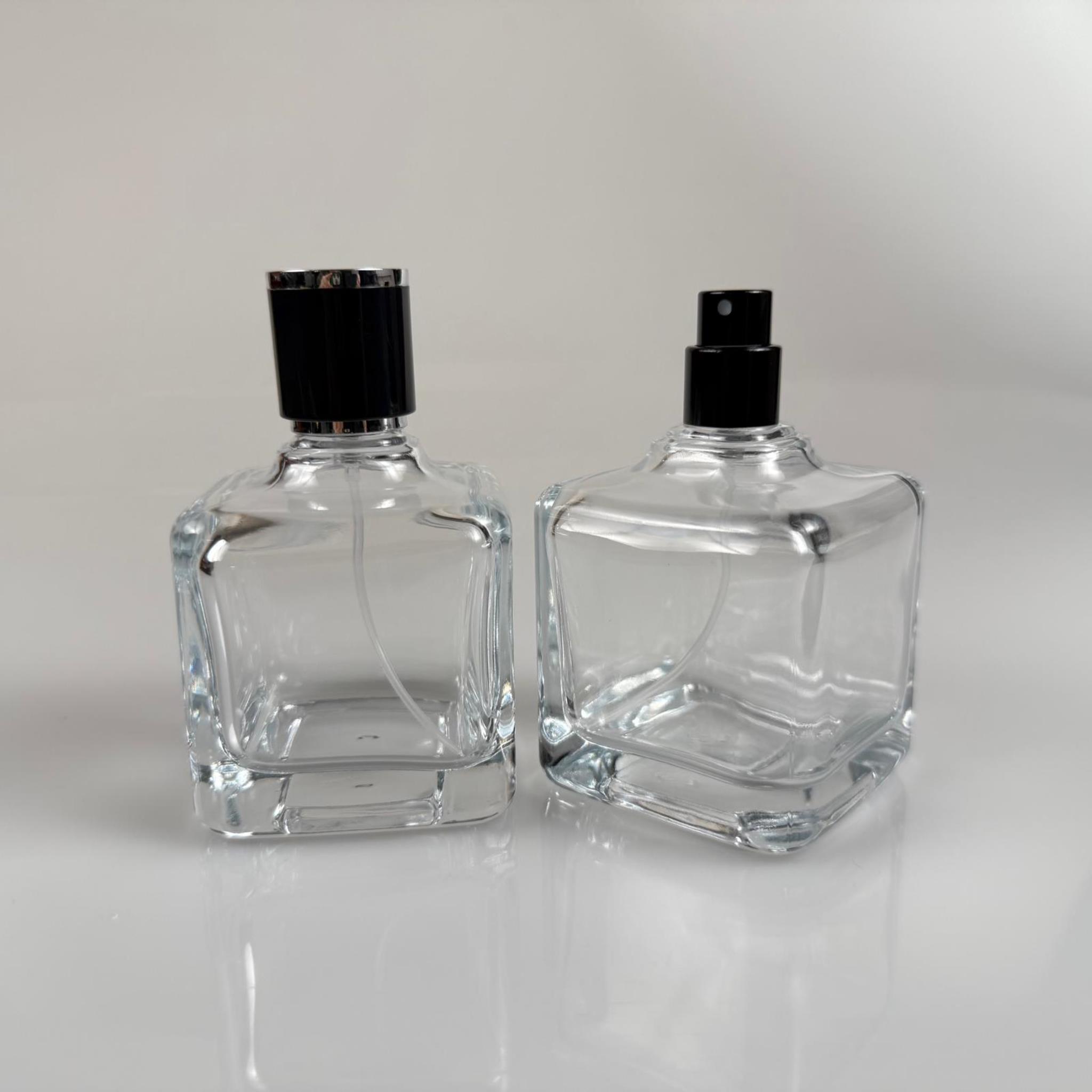 100 ML KARE MODEL LURA PARFÜM ŞİŞESİ - SİYAH METAL SPREYLİ + GÜMÜŞ SİYAH KAPAKLI (AĞIZ 15 MM GEÇME KOLAY KAPAMA)