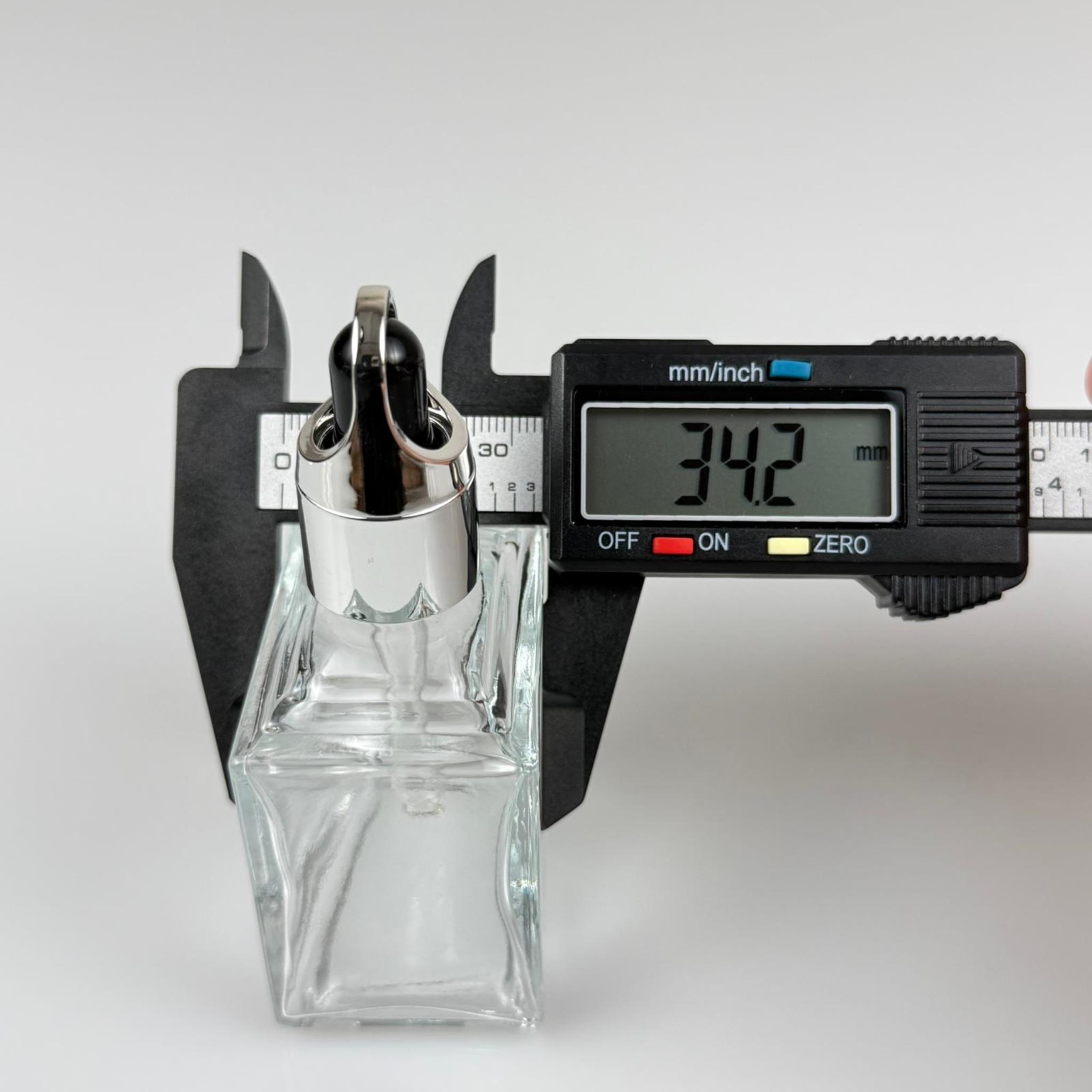 50 CC KÖŞELİ PRİZMA PRESTİJLİ CAM DAMLALIKLI ŞİŞE - SİYAH EMZİK - GÜMÜŞ FLOWER SEPET MODEL METALİK KAPAK - 50 ML CAM DAMLALIKLI ŞİŞE - DAMLALIKLI BOŞ ŞİŞE
