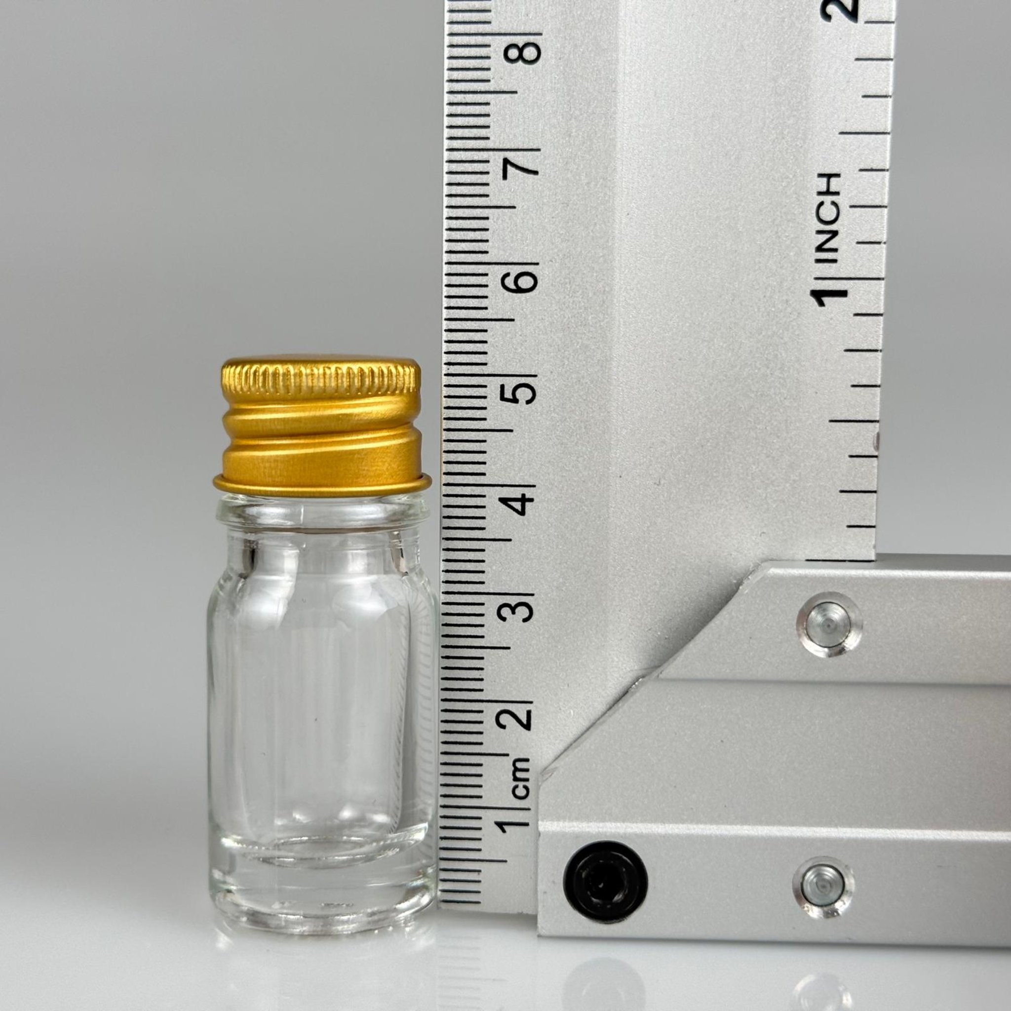 5 CC ŞEFFAF CAM ŞİŞE + KÖPÜK CONTALI GOLD ALÜMİNYUM METAL KAPAKLI + KÖR TIPALI TAKIM - 5 ML ŞEFFAF CAM ŞİŞE