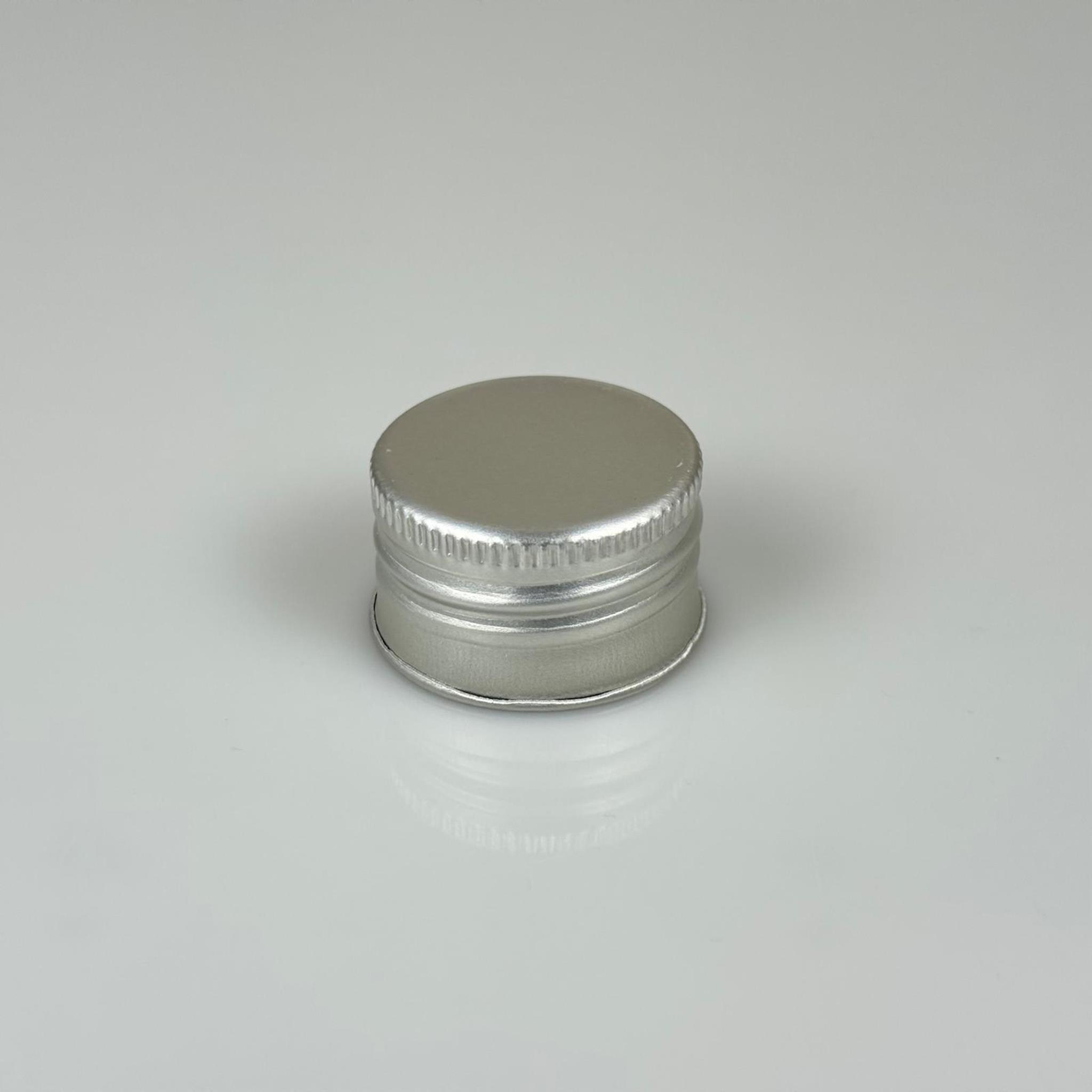 31/18 MM VİDALI ALÜMİNYUM KAPAK - KÖPÜK CONTALI - GÜMÜŞ - ELLE KAPANIR - 500 CC VE 1 LİTRE KULPLU GALON ŞİŞE, VİDALI AĞIZ DORİKA VE MARASKA ŞİŞE UYUMLU - METAL YAĞ ŞİŞE KAPAĞI