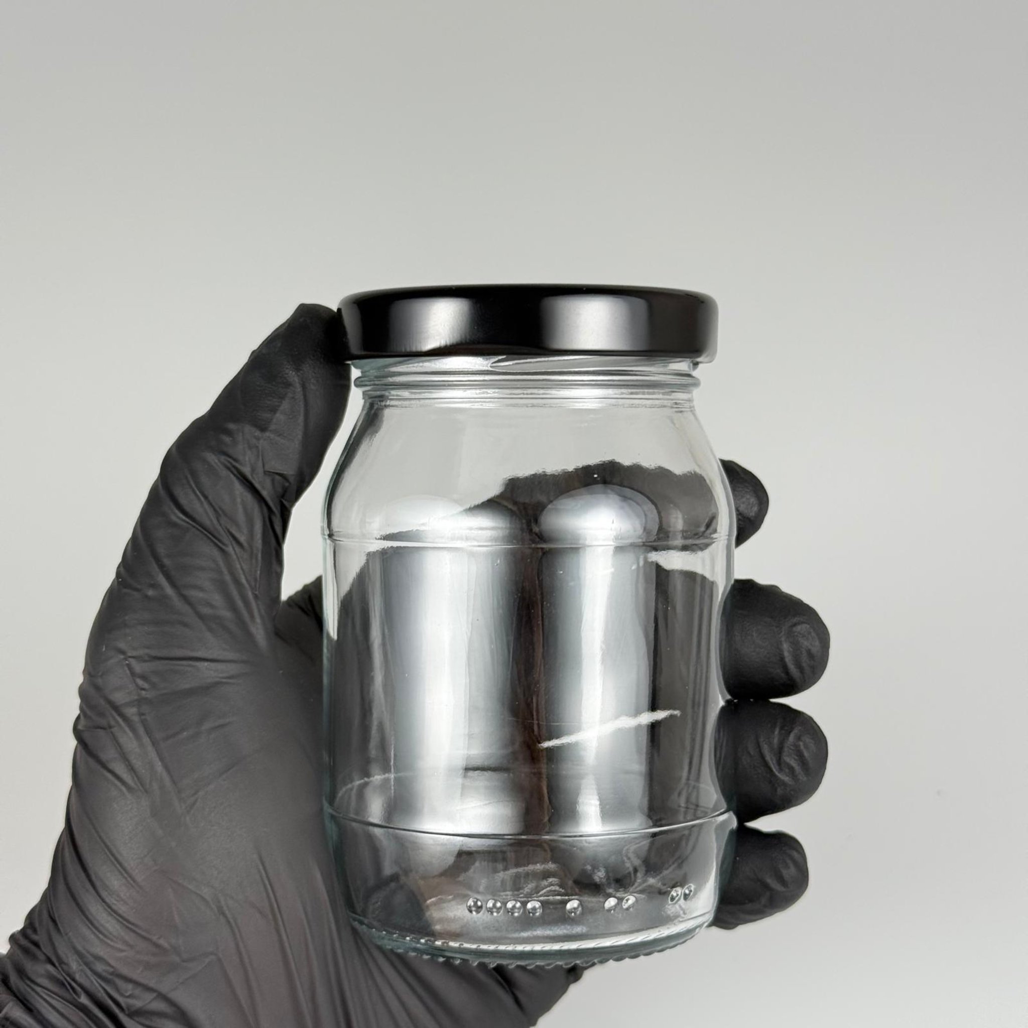 190 CC CAM KAVANOZ - SİYAH METAL KAPAKLI + KENDİNDEN YAPIŞKANLI SIZDIRMAZ CONTALI TAKIM - 190 ML TOMBUL KAVANOZ