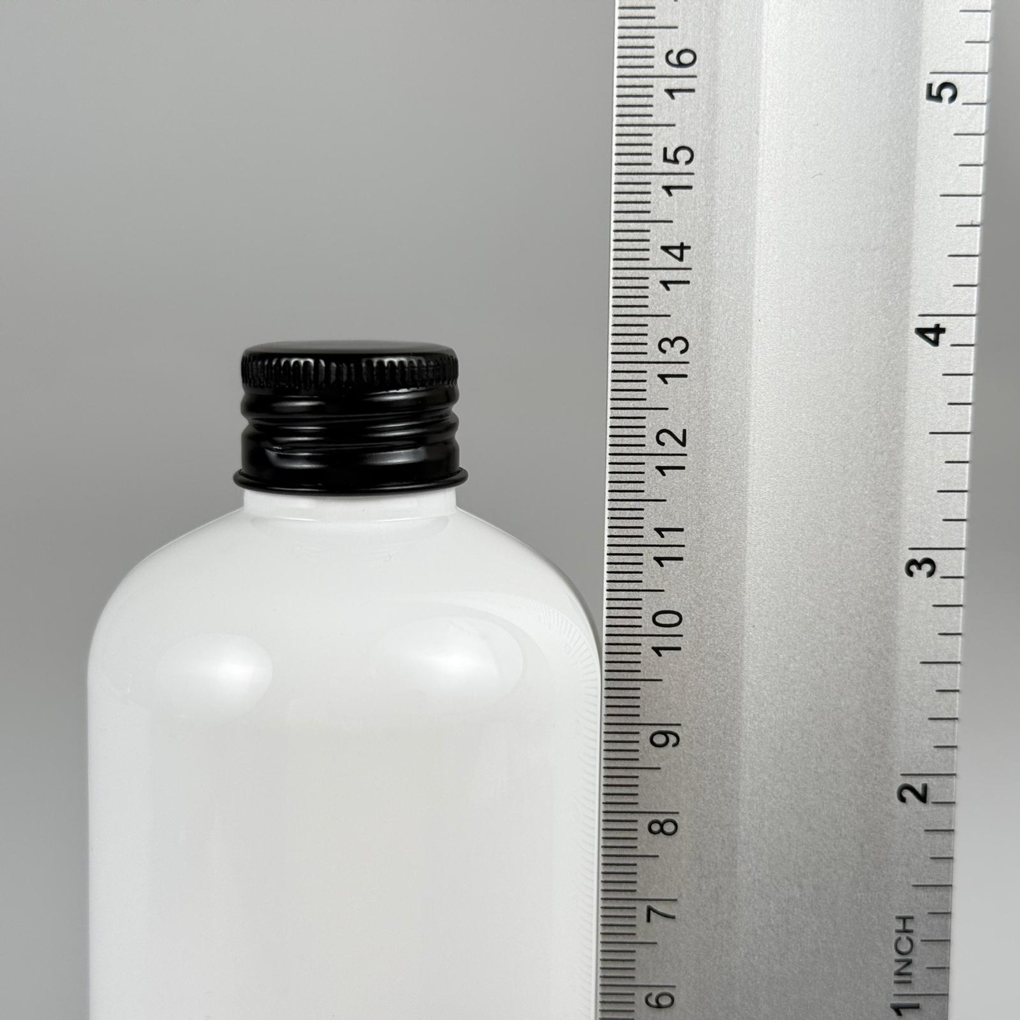 250 CC BEYAZ PLASTİK ŞİŞE ZEYNEP MODEL ( 24 AĞIZ ) + KÖPÜK CONTALI SİYAH METAL ALÜMİNYUM KAPAKLI + KOLONYA TIPALI TAKIM - 250 ML KAPAKLI BEYAZ TOMBUL PET ŞİŞELER
