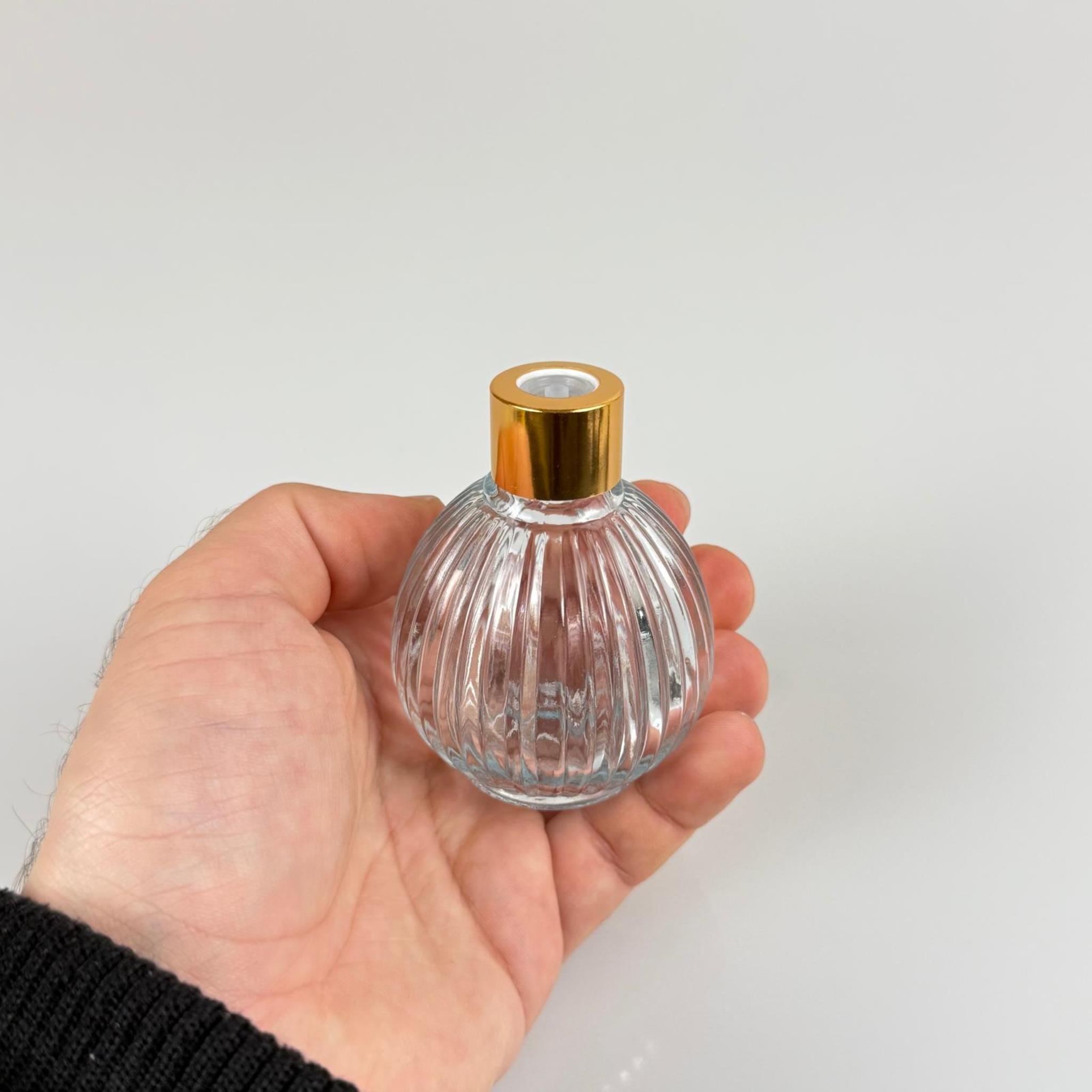 ÇİZGİLİ TOP MODEL CAM KOLONYA ŞİŞESİ + METAL GOLD KAPAK + TIPA - 50 ML - HEDİYELİK KOLONYA ŞİŞELERİ