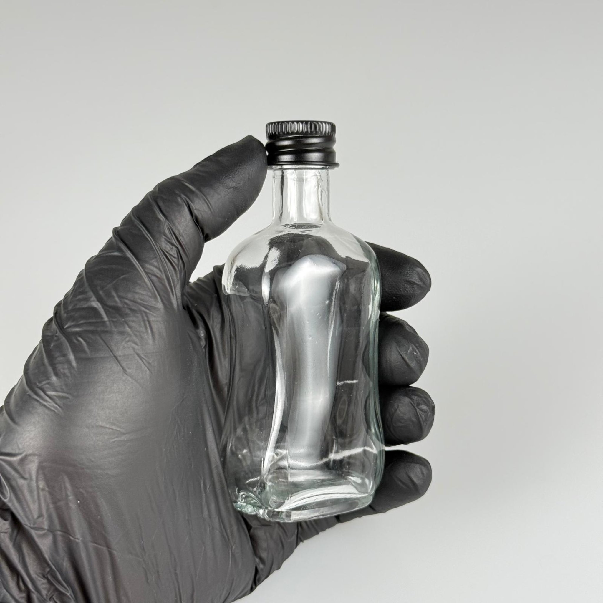 50 CC BOĞAZLI İNCE BELLİ CAM ŞİŞE + SİYAH ALÜMİNYUM METAL KAPAKLI TAKIM - 50 ML PRESTİJLİ ŞİŞE