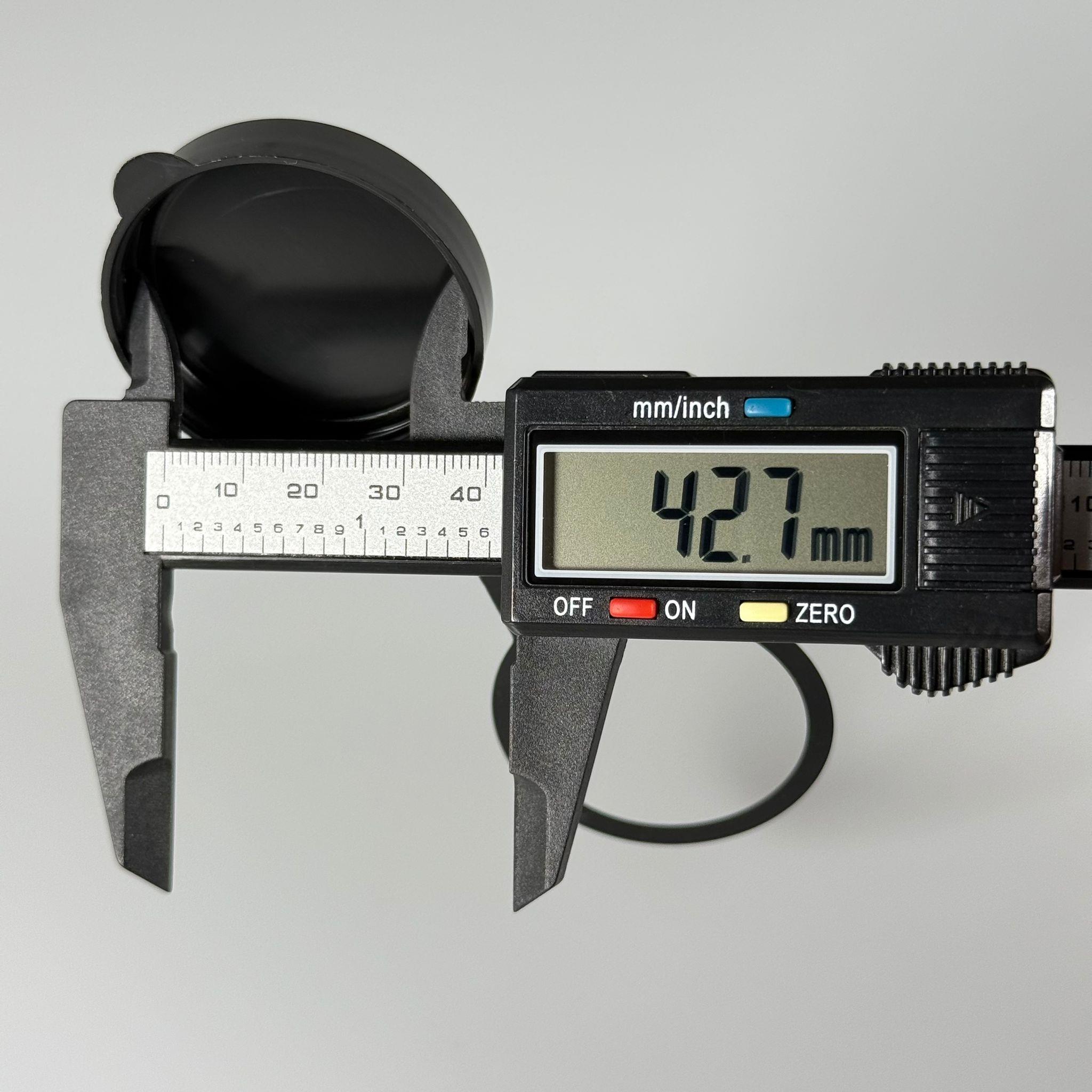 44 - 11 MM PLASTİK AYRAN KAPAĞI GEÇMELİ KAPAK - CAM SÜT ŞİŞESİ KAPAĞI - SÜTAŞ CAM AYRAN ŞİŞESİ KAPAĞI - NOSTALJİ SÜT AYRAN KAPAK - SİYAH