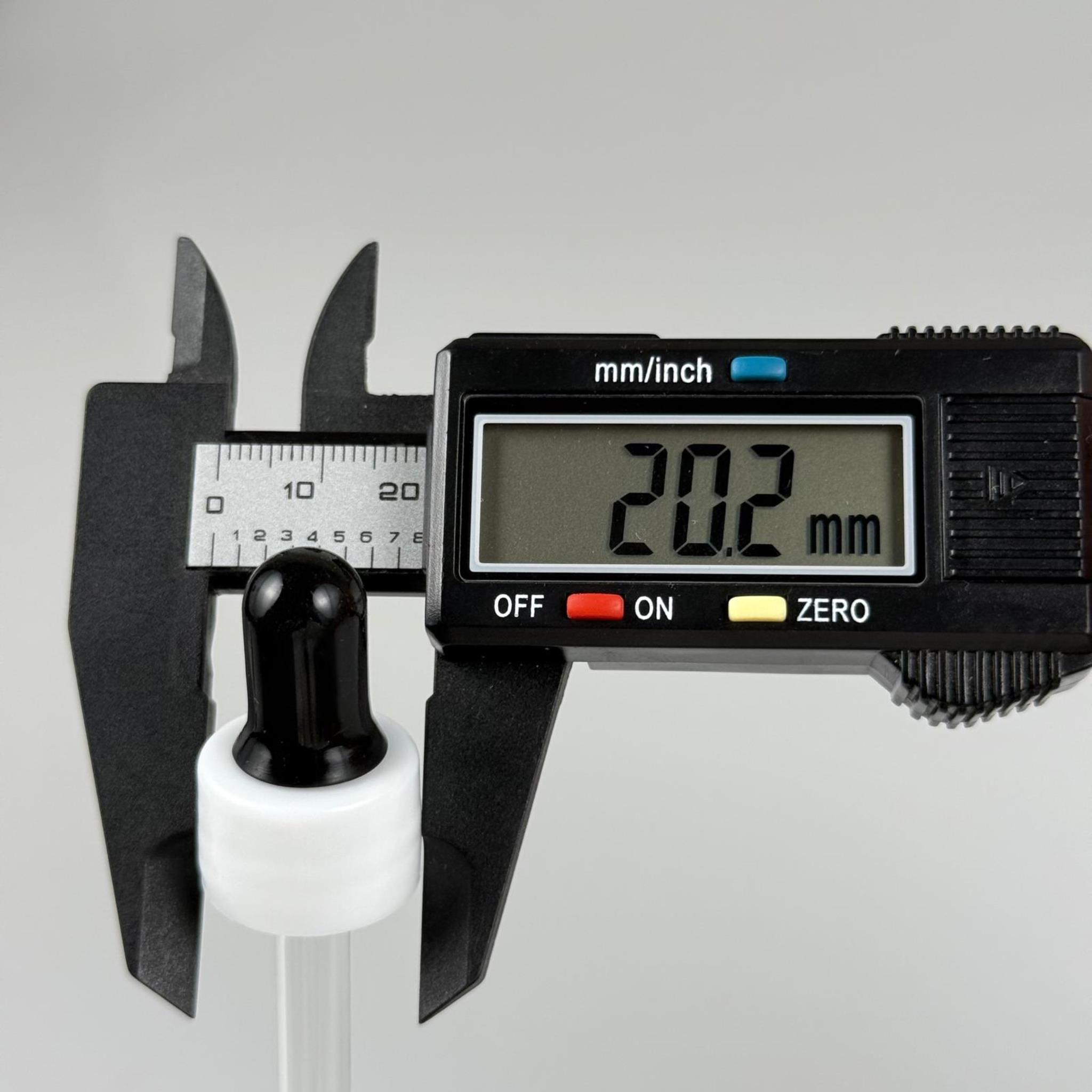 18 MM CAM DAMLALIKLI TAKIM - SİYAH EMZİK +  DELİKLİ PLASTİK DÜZ BEYAZ KAPAK + 140 MM CAM PİPET