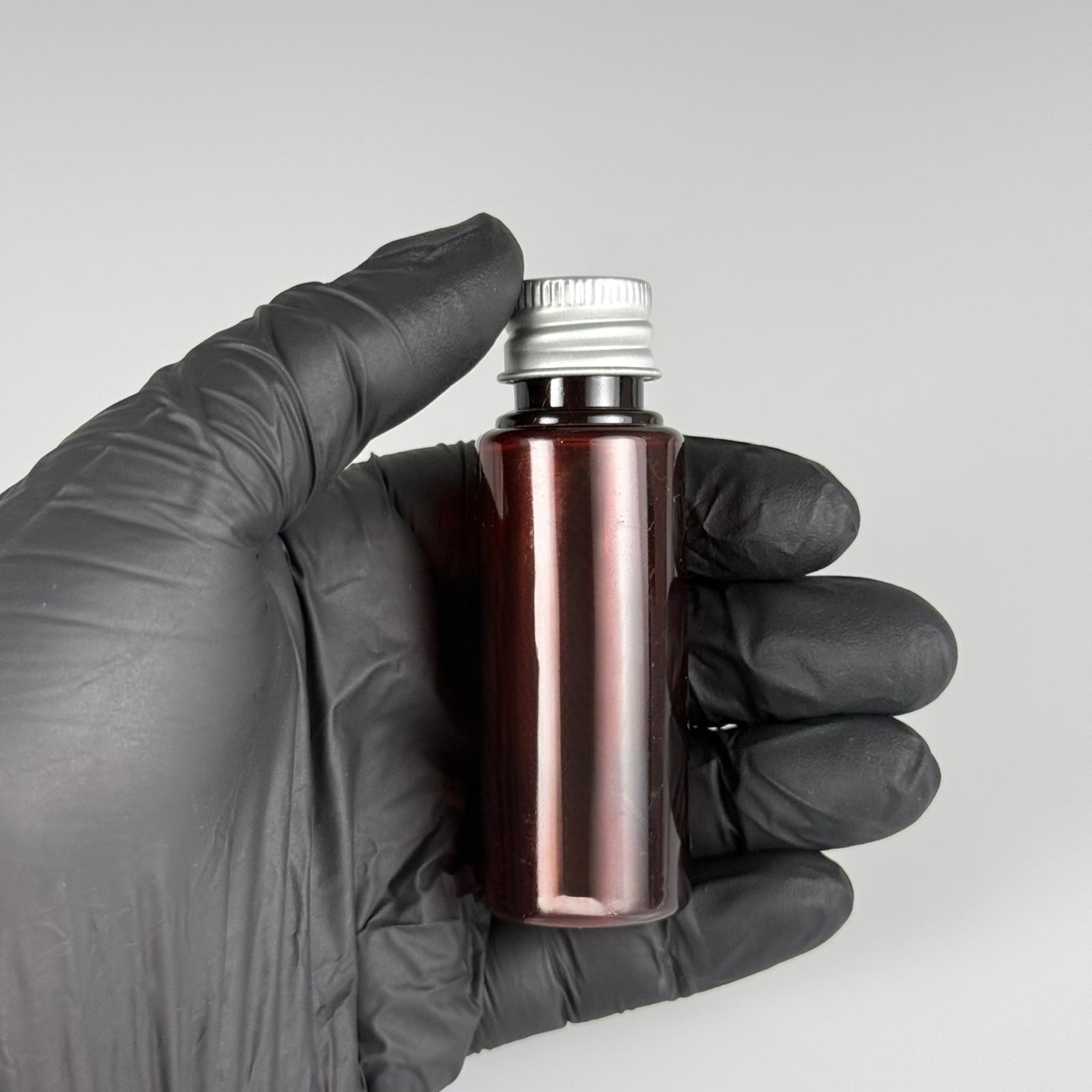 30 CC PET AMBER SHOT ŞİŞE - KÖPÜK CONTALI GÜMÜŞ ALÜMİNYUM METAL KAPAKLI TAKIM - 30 ML KAHVERENGİ PLASTİK ŞİŞE