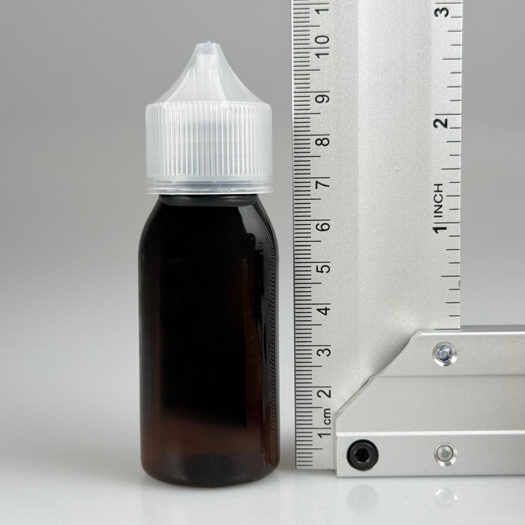 50 CC SERT GORİLLA ŞİŞE - AMBER - 50 ML LİKİT ŞİŞESİ - MÜREKKEP ŞİŞESİ - ÇOCUK KİLİT KAPAKLI  - AKITICI TIPALI - İĞNE UÇLU DAMLALIKLI ŞİŞE