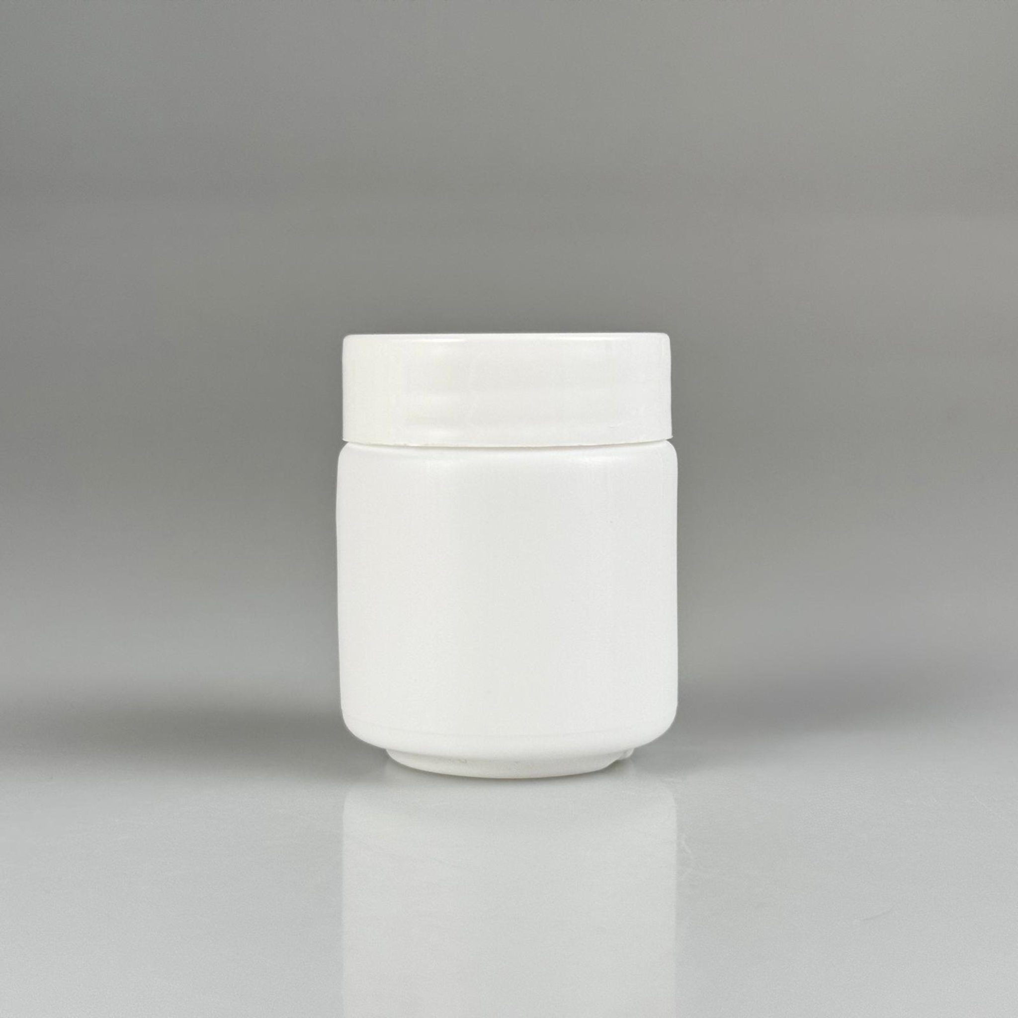 50 CC BEYAZ SERT POLİETİLEN ŞİŞE + BEYAZ PLASTİK KAPAKLI - 50 ML POLİETİLEN ŞİŞE