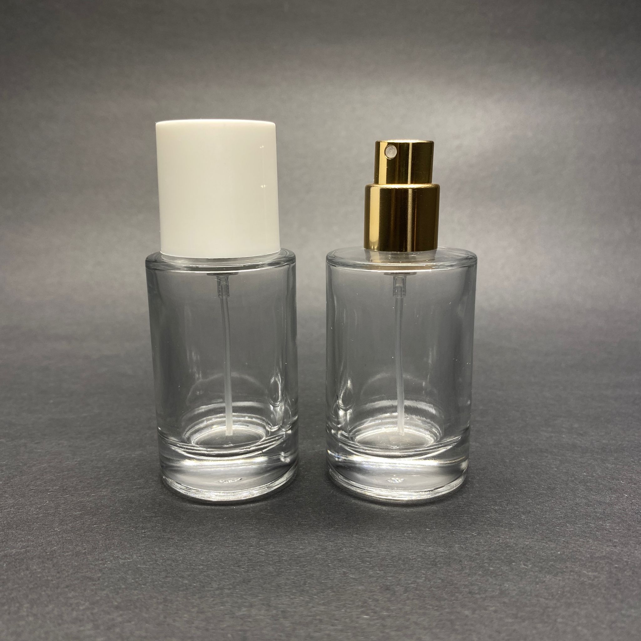 30 ML SİLİNDİR MODEL SAVAGE PARFÜM ŞİŞESİ - GOLD METAL SPREYLİ + BEYAZ KAPAKLI (AĞIZ 15 MM GEÇME KOLAY KAPAMA)