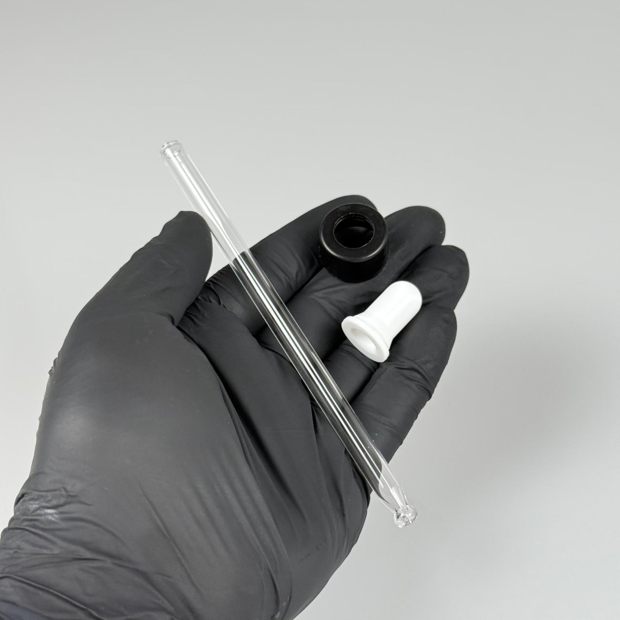18 MM CAM DAMLALIKLI TAKIM - BEYAZ EMZİK + DELİKLİ PLASTİK DÜZ SİYAH KAPAK + 132 MM CAM PİPET