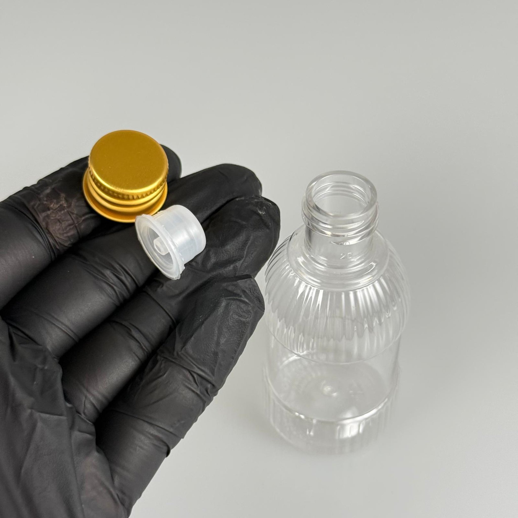 50 CC MANDALİNA MODEL PET ŞİŞE + KÖPÜK CONTALI GOLD ALÜMİNYUM METAL KAPAKLI + KOLONYA TIPALI TAKIM - 50 ML TOMBUL PET ŞİŞE