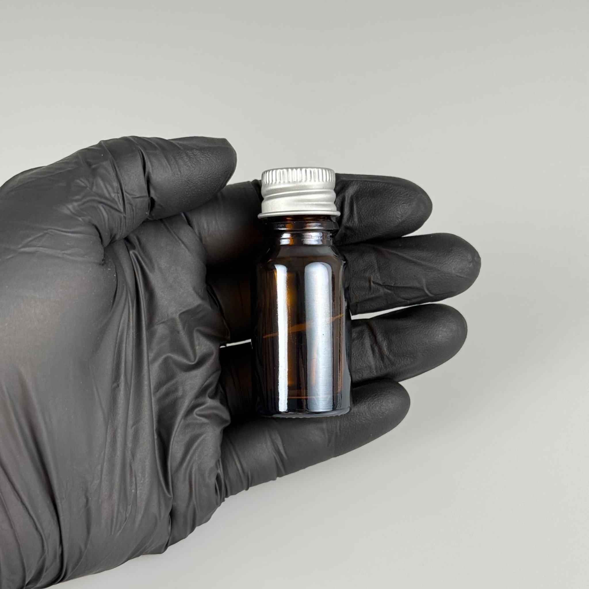 10 CC AMBER CAM ŞİŞE + KÖPÜK CONTALI GÜMÜŞ ALÜMİNYUM METAL KAPAKLI + KÖR TIPALI TAKIM - 10 ML KAHVERENGİ CAM ŞİŞE