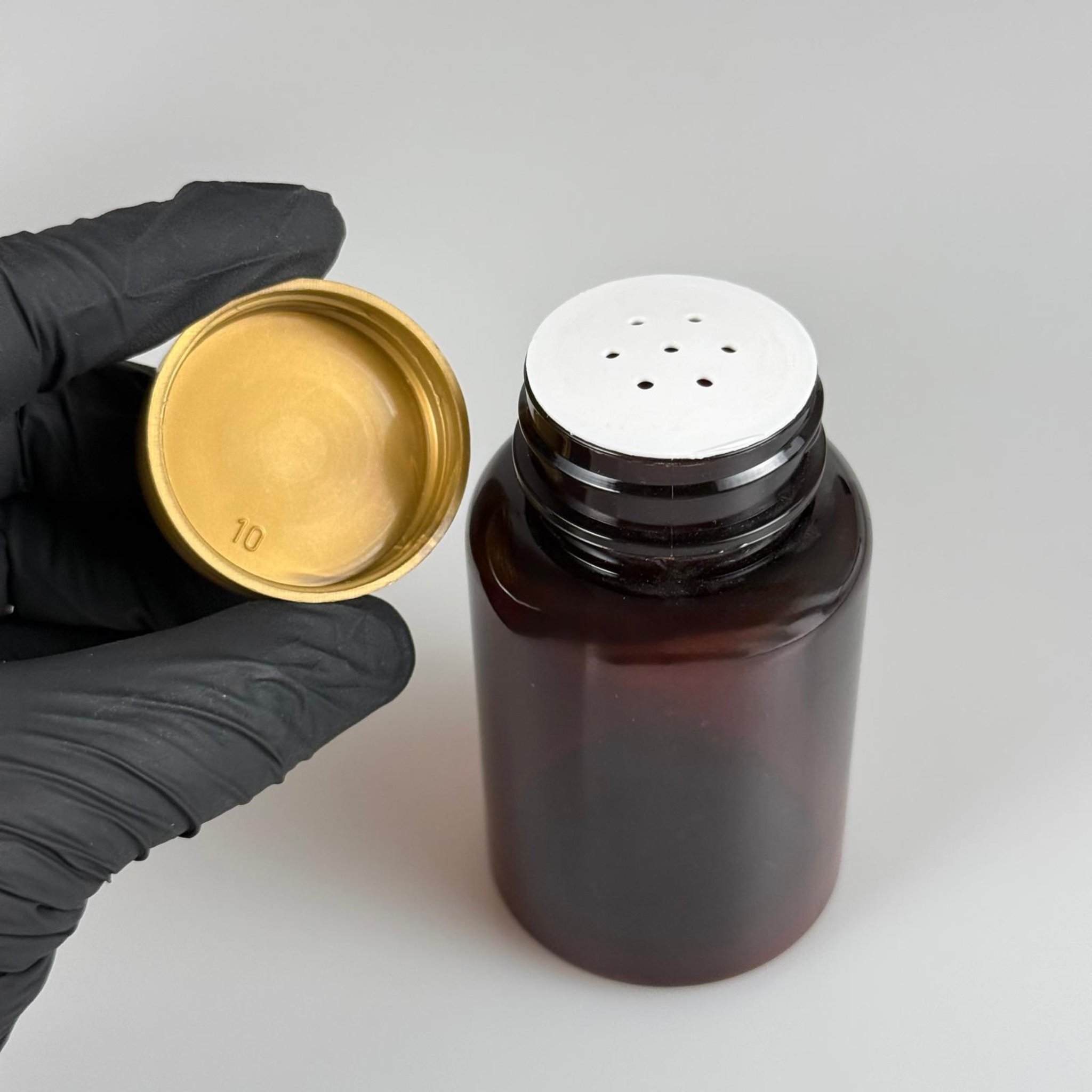 150 CC AMBER PET PUDRA ŞİŞESİ + GOLD PLASTİK KAPAKLI + PUDRA TIPALI TAKIM - 150 ML KAHVERENGİ PUDRA KUTUSU, EKO TUZLUK