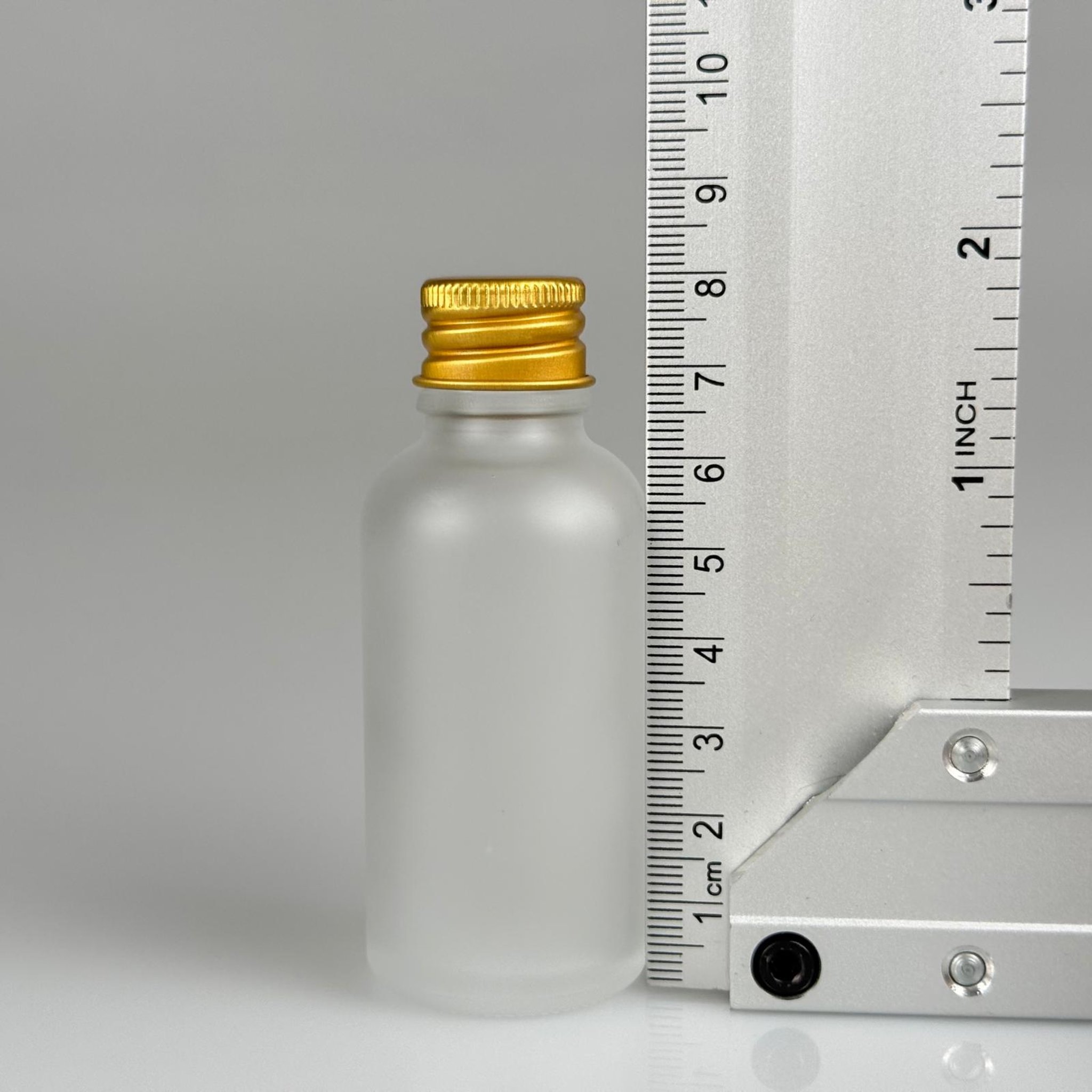 50 CC BUZLU CAM ŞİŞE + KÖPÜK CONTALI GOLD ALÜMİNYUM METAL KAPAKLI TAKIM - 50 ML BUZLU CAM ŞİŞE