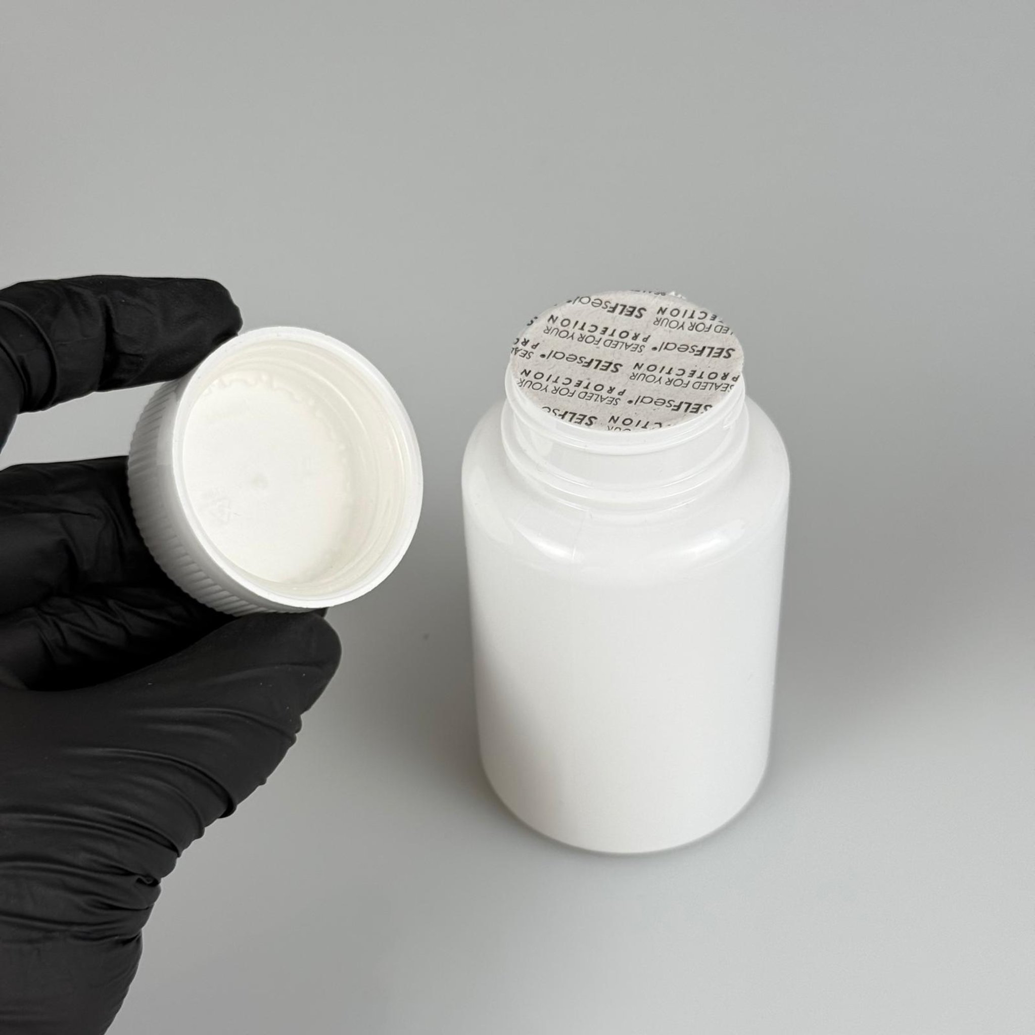 150 ML CONTALI ÇOCUK KİLİT KAPAKLI TABLET ŞİŞESİ  - 150 CC BEYAZ PET KAVANOZ + 38 MM BEYAZ ÇOCUK KİLİTLİ KAPAK + KENDİNDEN YAPIŞKANLI KÖPÜK CONTA TAKIM -  KAPSÜL KUTUSU - İLAÇ ŞİŞESİ - MEDİKAL HAP ŞİŞESİ - FARMASÖTİK KAVANOZ