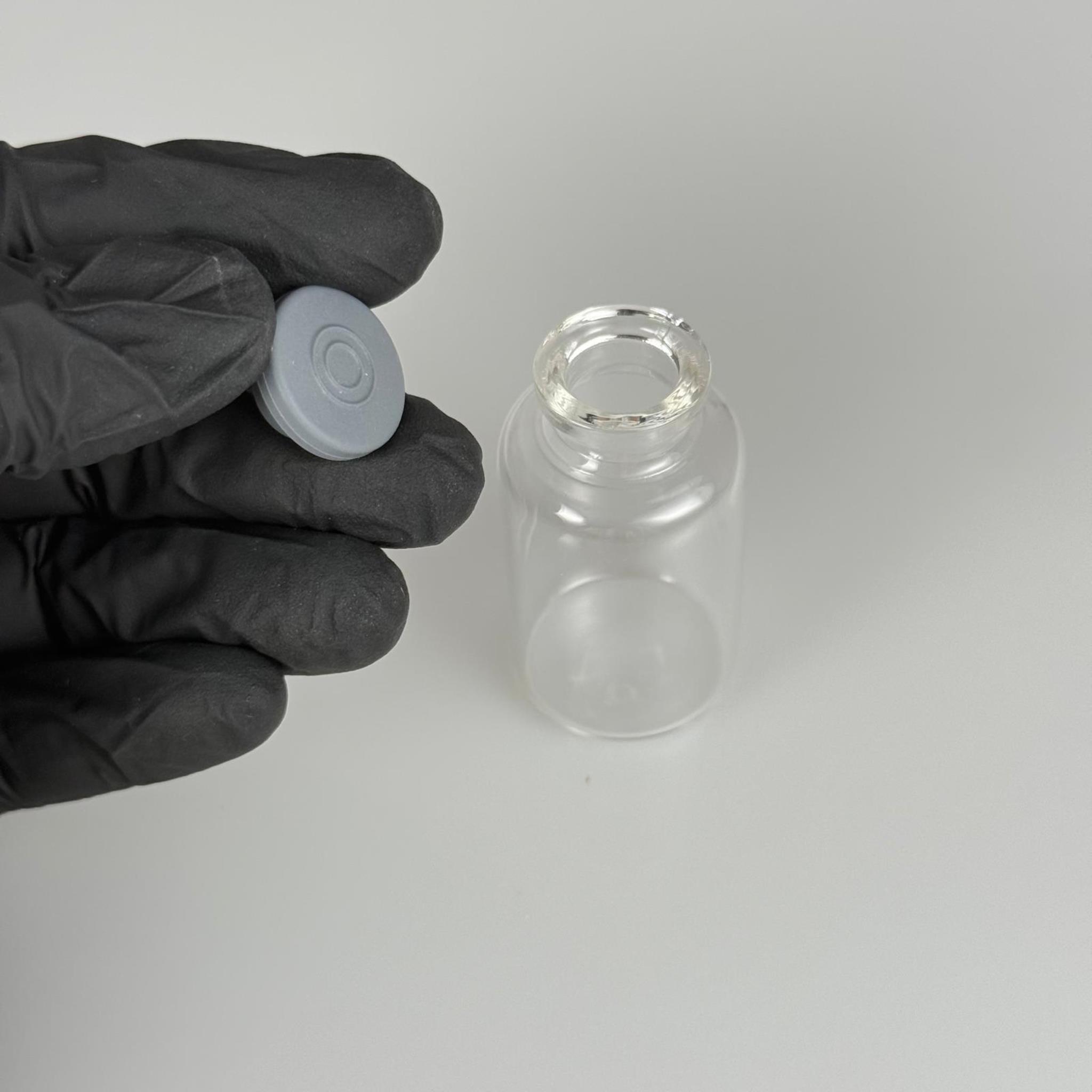 30x55 MM İNCE BOROSİLİKAT FLAKON CAM ŞİŞE 25 ML + BUTİL KAUÇUK TIPA 20 MM - ŞEFFAF CAM İLAÇ, ECZA, PENİSİLİN, MEDİKAL, LABORATUVAR, FARMASÖTİK ŞİŞELERİ