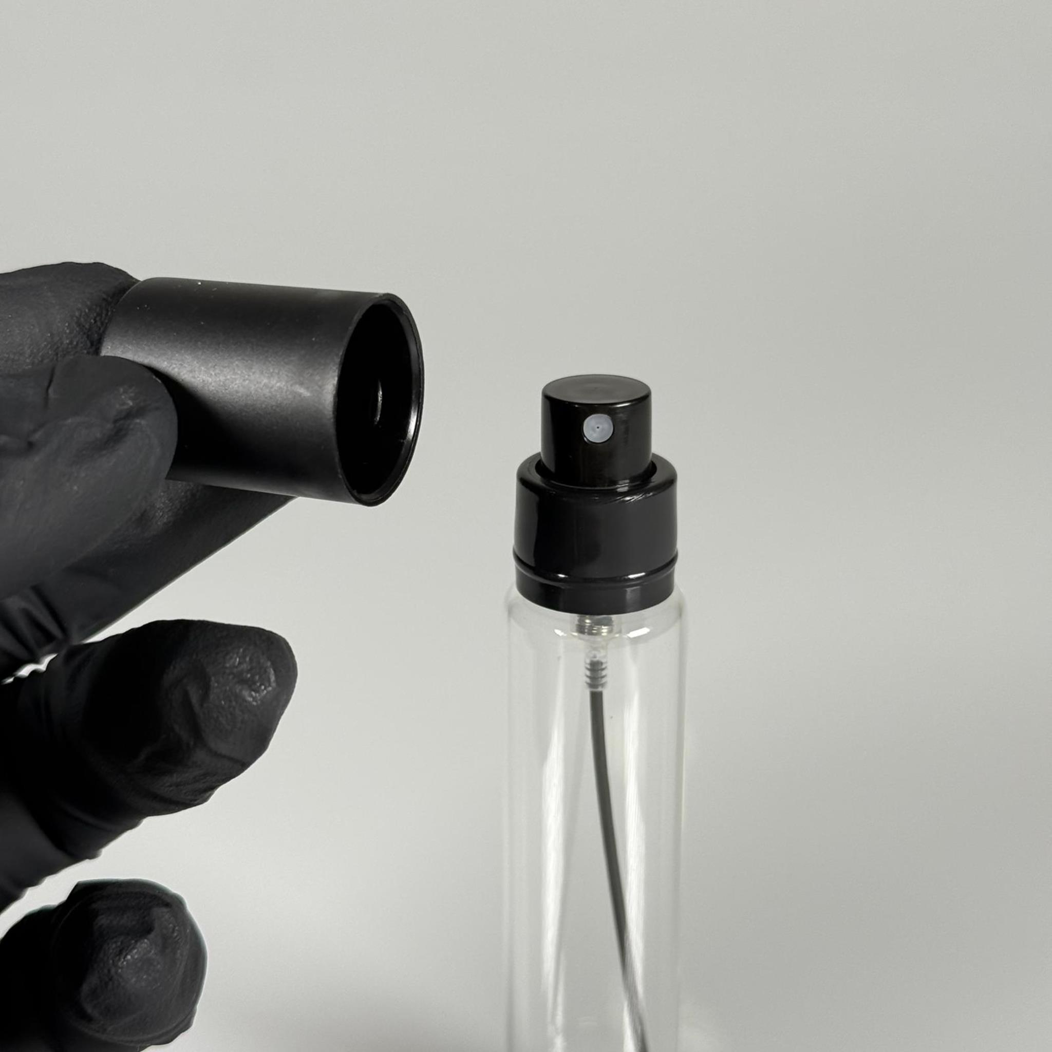 PARFÜM ŞİŞESİ 25 ML - 25 CC PARFÜM AMBALAJI VALFLİ (GEÇME AĞIZ) CAM KALEM PARFÜM İÇİN ŞİŞELERİ - SİYAH SPREY + KAPAKLI SET TAKIM