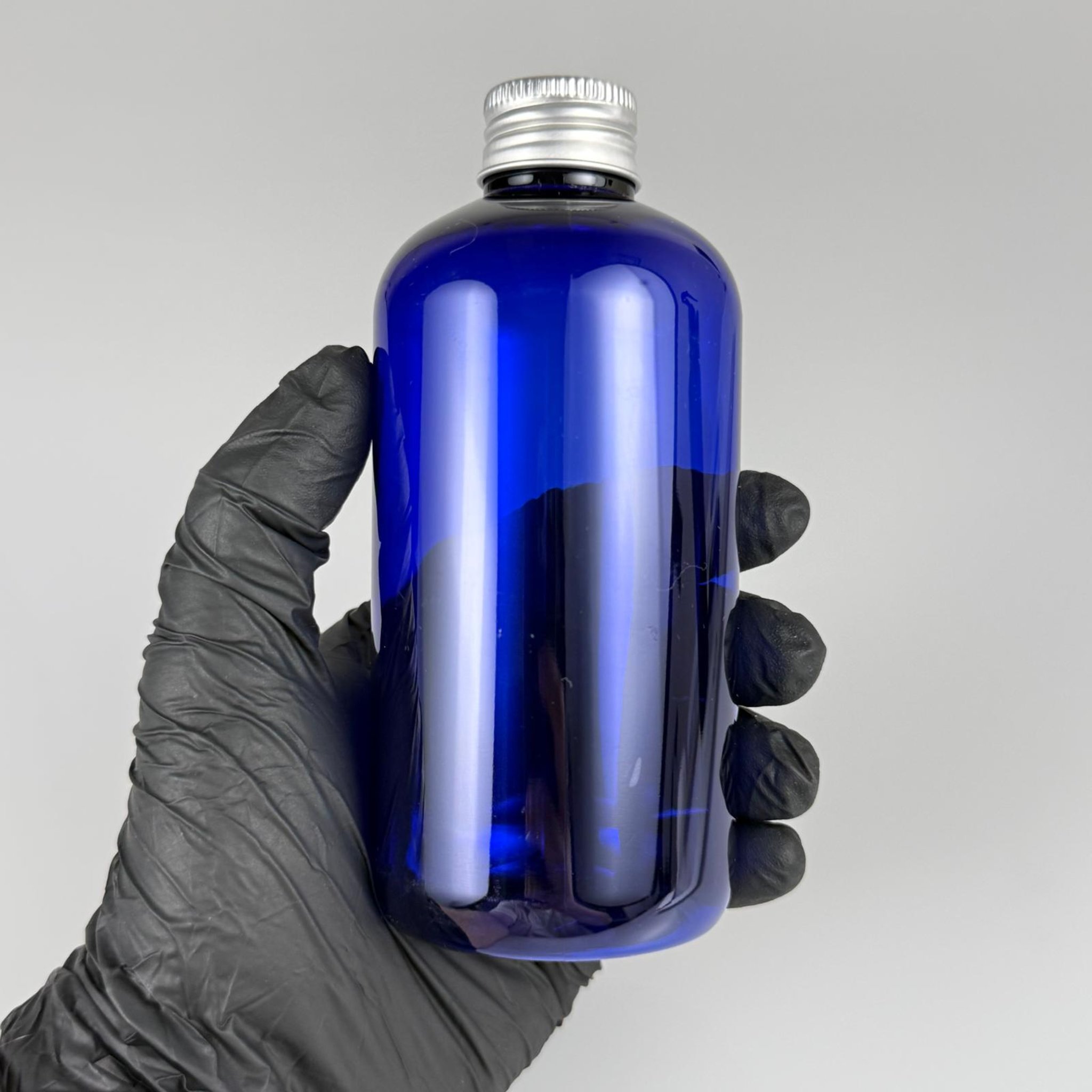 250 CC MAVİ PLASTİK ŞİŞE ZEYNEP MODEL ( 24 AĞIZ ) + KÖPÜK CONTALI GÜMÜŞ METAL ALÜMİNYUM KAPAKLI - 250 ML KAPAKLI MAVİ TOMBUL PET ŞİŞELER