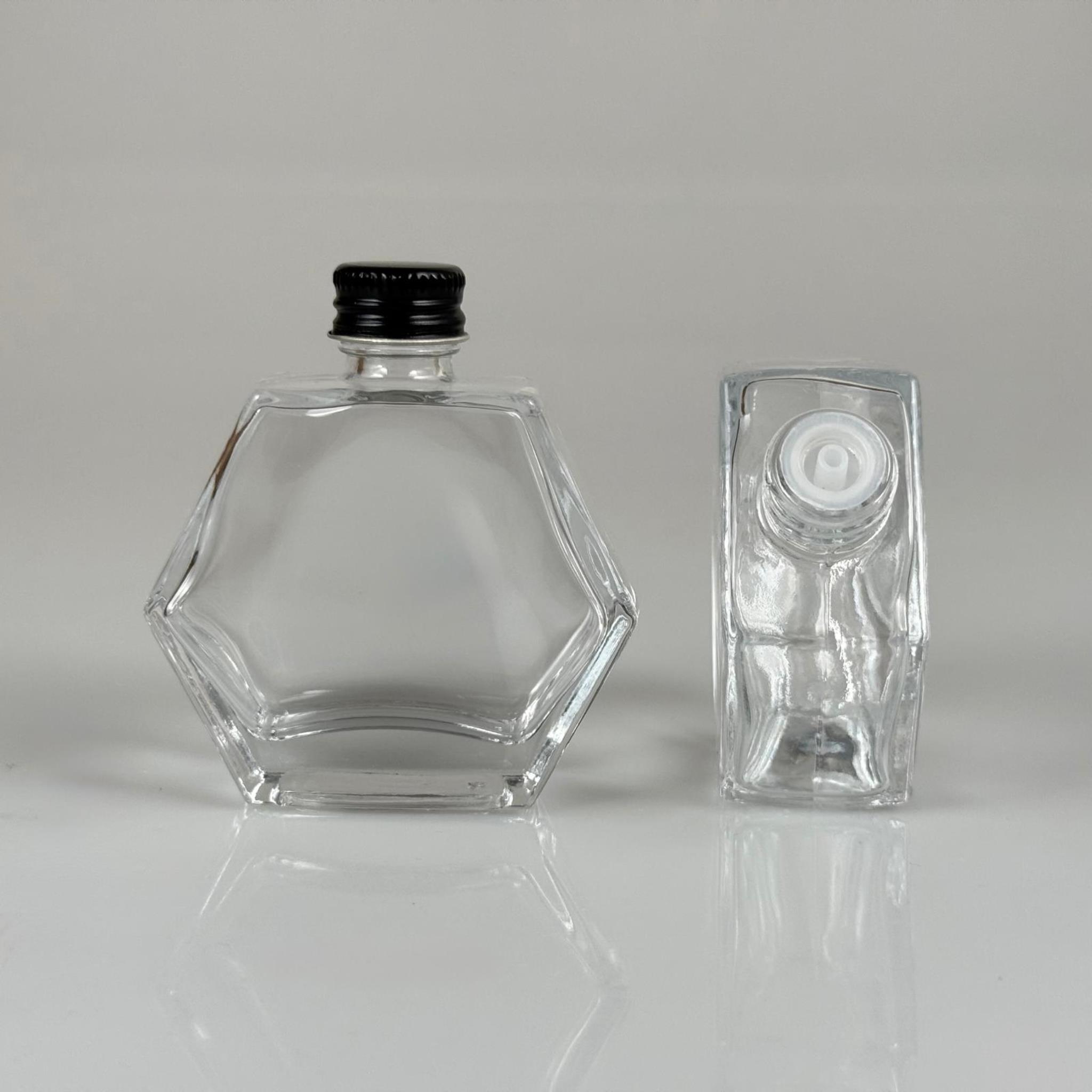 50 CC ALTIGEN CAM ŞİŞE + SİYAH METAL KAPAK + KOLONYA TIPASI - 50 ML HEDİYELİK CAM KOLONYA ŞİŞESİ - DÜĞÜN, NİŞAN, SÖZ, KINA, CENAZE, PROMOSYON İÇİN HEDİYELİK KOLONYA ŞİŞELERİ