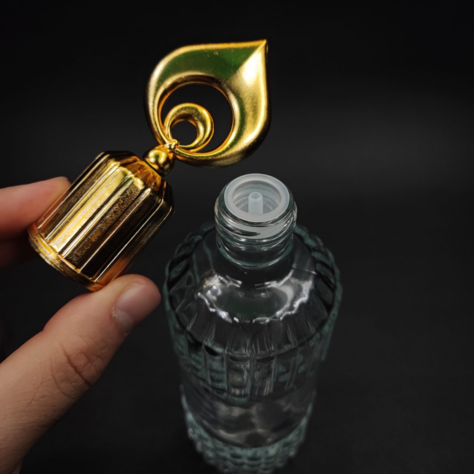 200 CC SİLİNDİR ZÜMRÜT MODEL CAM KOLONYA ŞİŞE - GOLD HİLAL KAPAKLI + TIPALI - 200 ML ZÜMRÜT CAM KOLONYA ŞİŞELERİ