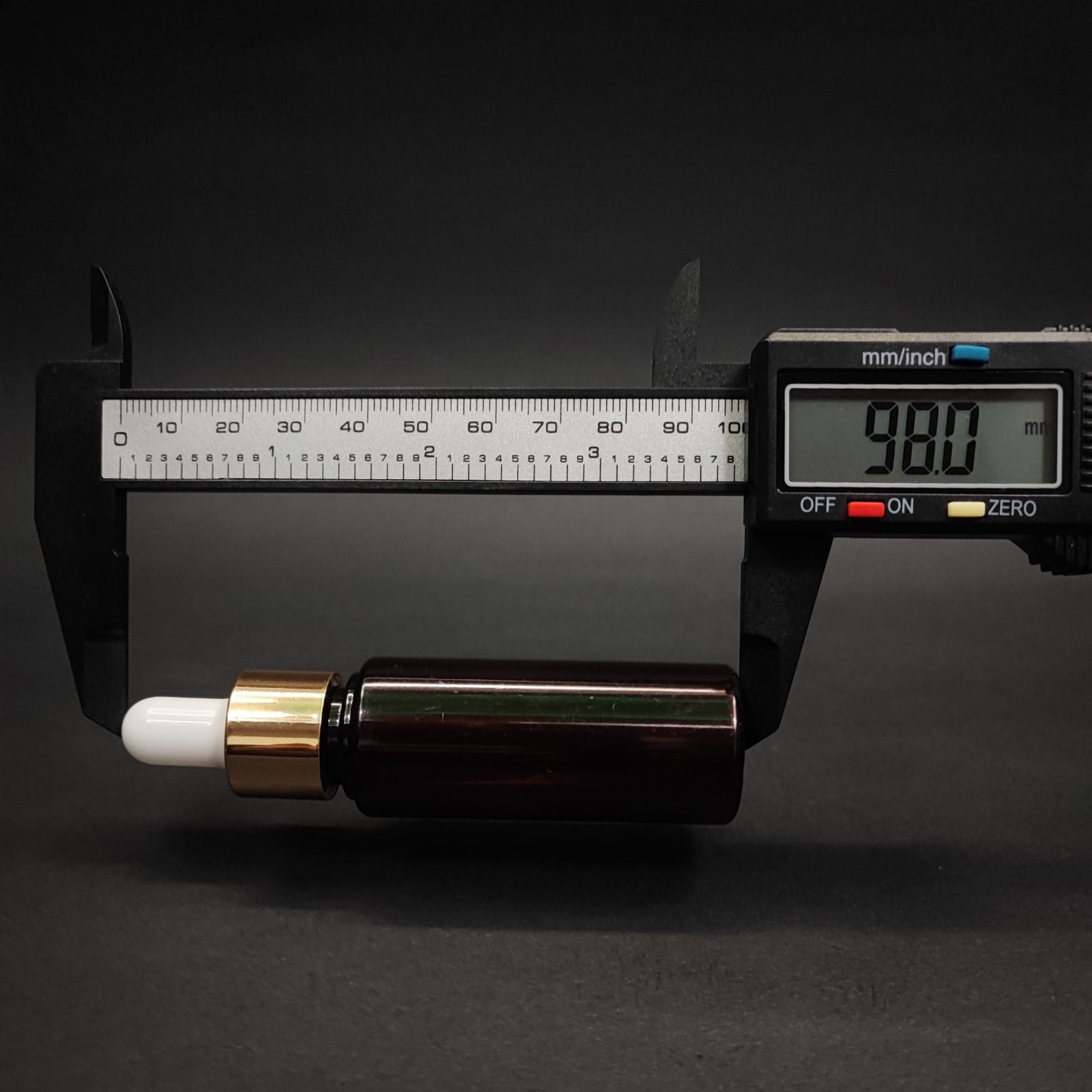 30 CC CAM DAMLALIKLI AMBER PLASTİK ŞİŞE - 30 ML DROPPER PET ŞİŞE + BEYAZ EMZİK + GOLD KAPAK + CAM PİPET SET
