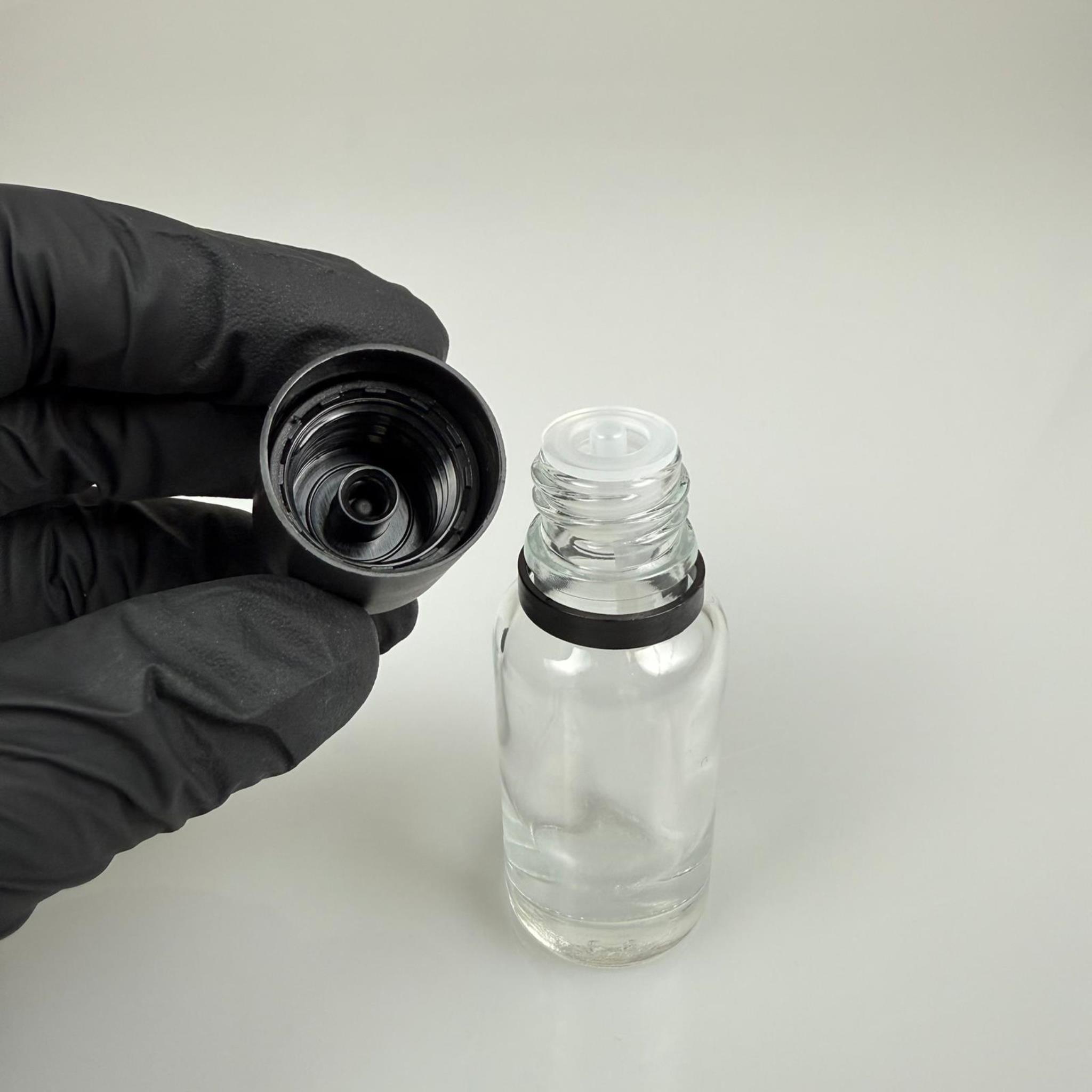 20 CC ŞEFFAF CAM ŞİŞE + İÇTEN DAMLALIKLI ÇOCUK KİLİTLİ SİYAH KAPAK - SAYDAM 20 ML KİLİT KAPAKLI DAMLATMALI ŞİŞE