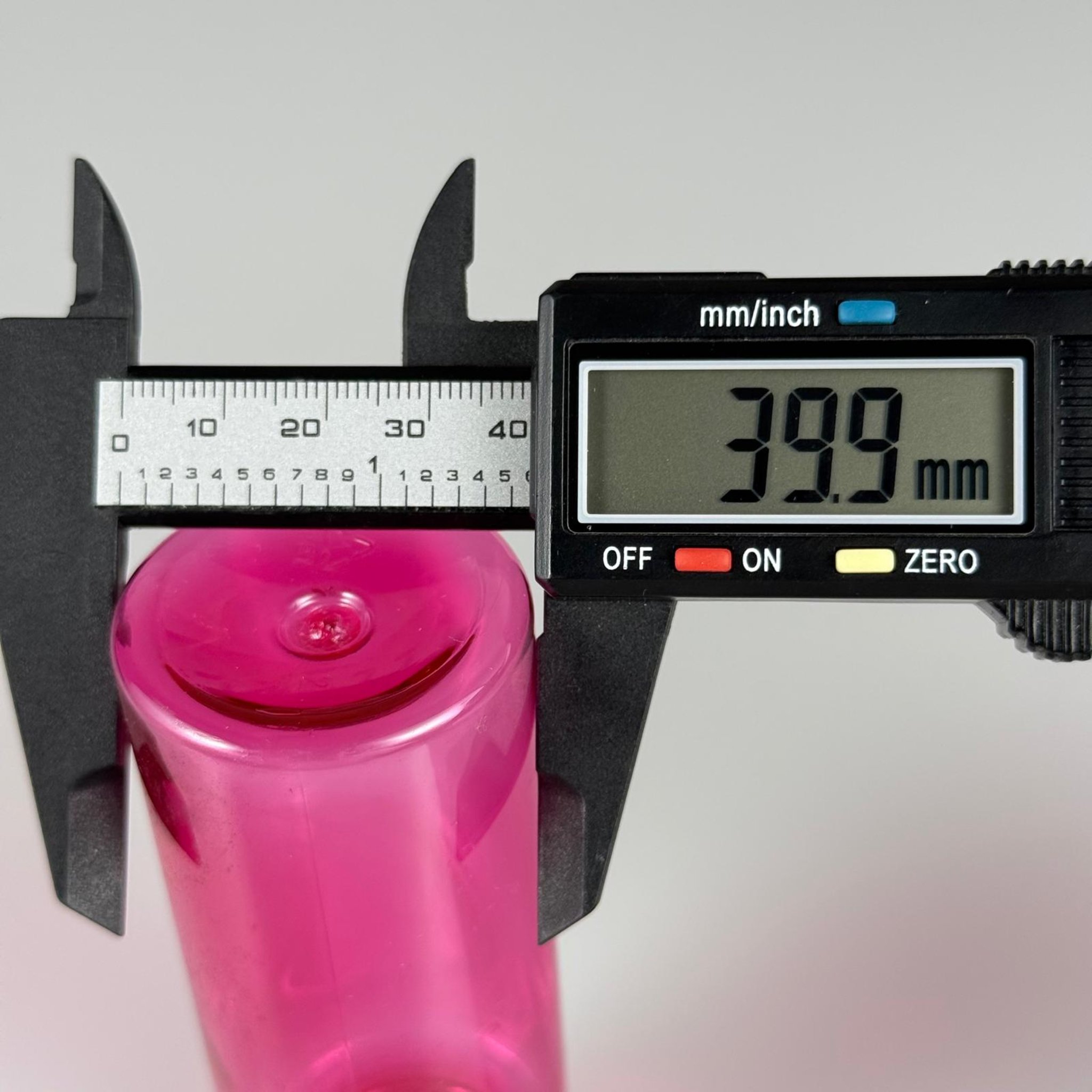 100 CC PEMBE SİLİNDİR KESKİN KÜT MODEL SERT PET ŞİŞE (17 GR - 24 AĞIZ ) + KÖPÜK CONTALI GÜMÜŞ METAL ALÜMİNYUM KAPAK + KOLONYA TIPALI TAKIM - 100 ML KAPAKLI PEMBE PET ŞİŞELER