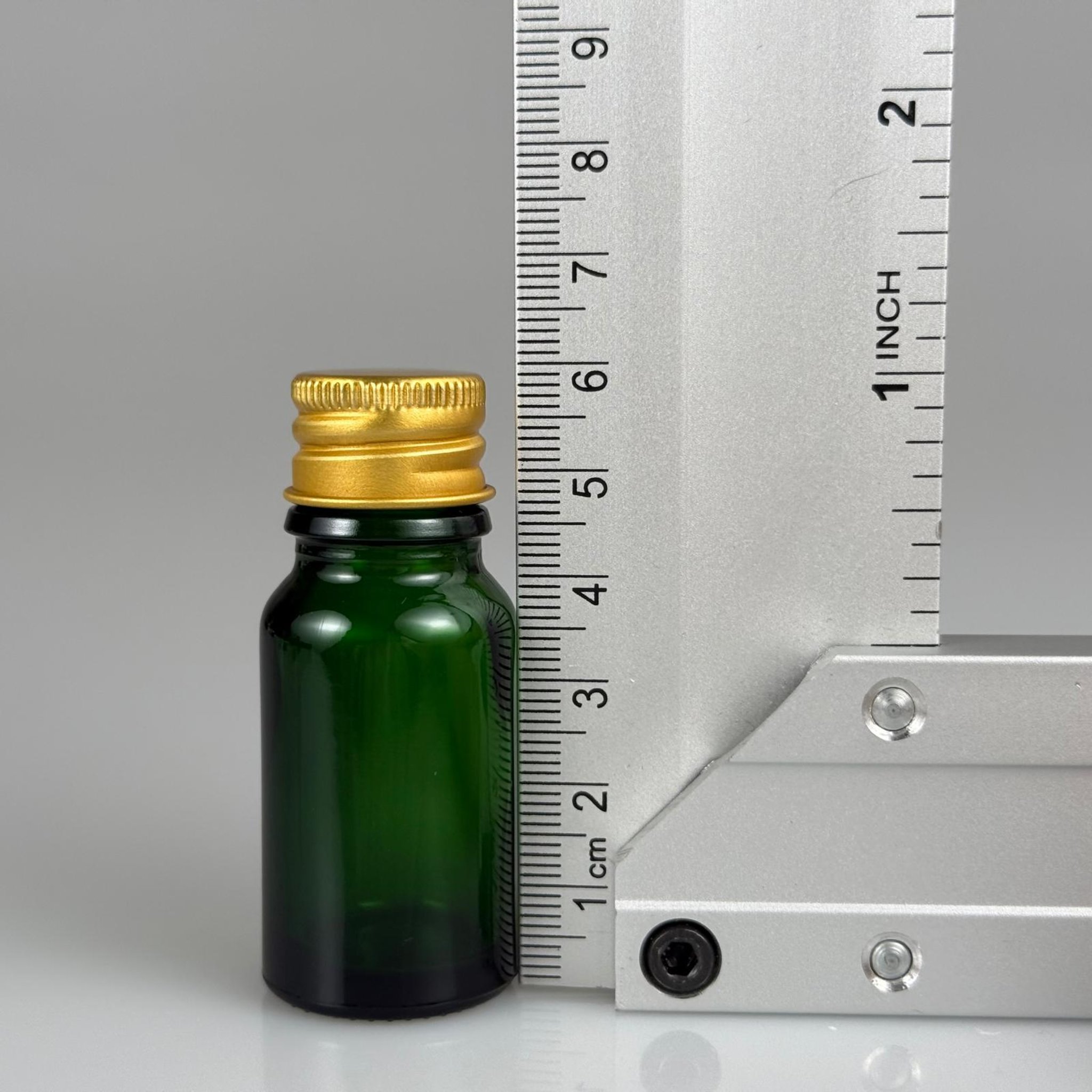 10 CC YEŞİL CAM ŞİŞE + KÖPÜK CONTALI GOLD ALÜMİNYUM METAL KAPAKLI + KÖR TIPALI TAKIM - 10 ML YEŞİL CAM ŞİŞE