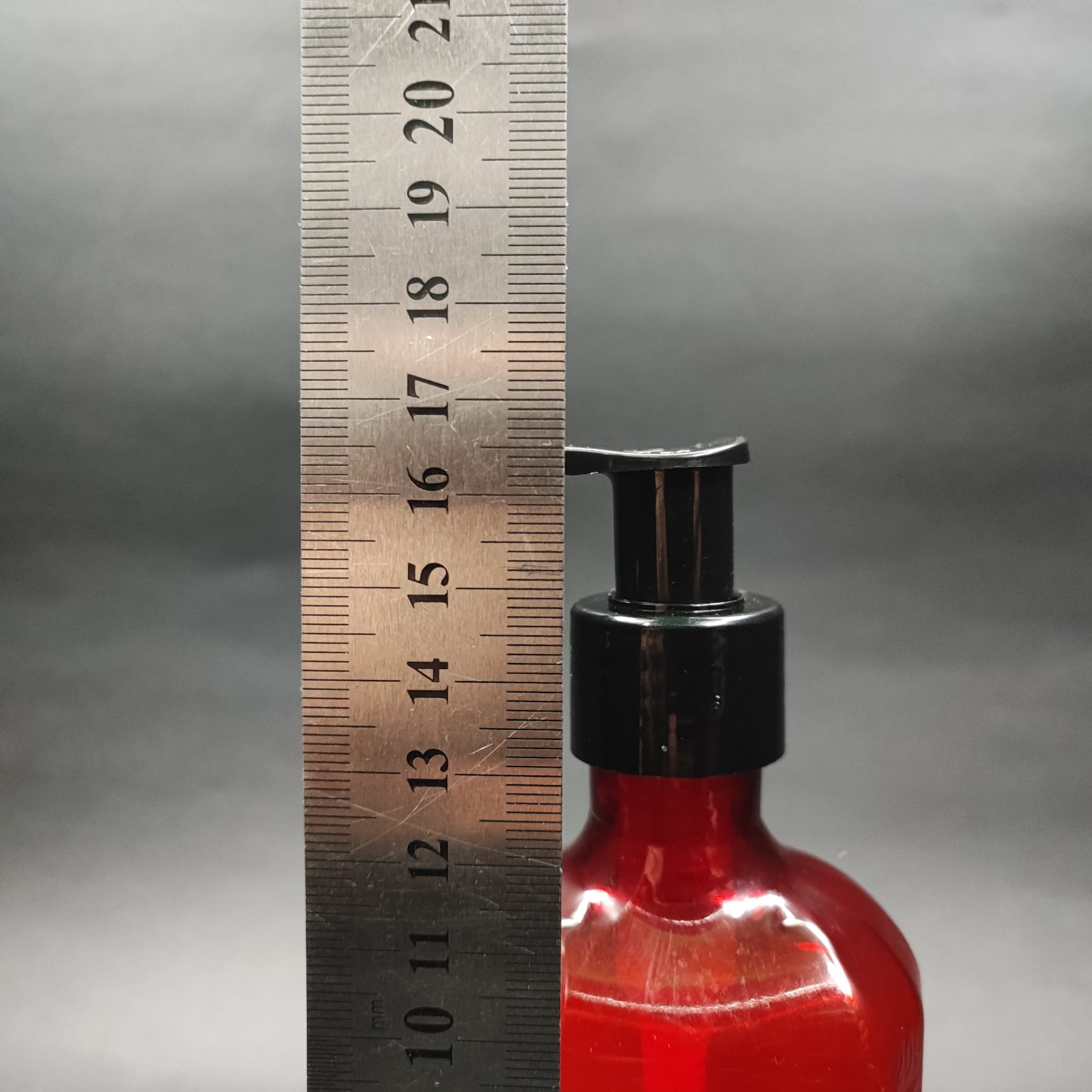 200 CC ÖLÇEKLİ PET ŞİŞE - SİYAH SIVI SABUN POMPALI - 200 ML VE OZ ÖLÇÜLÜ KIRMIZI PET ŞİŞE