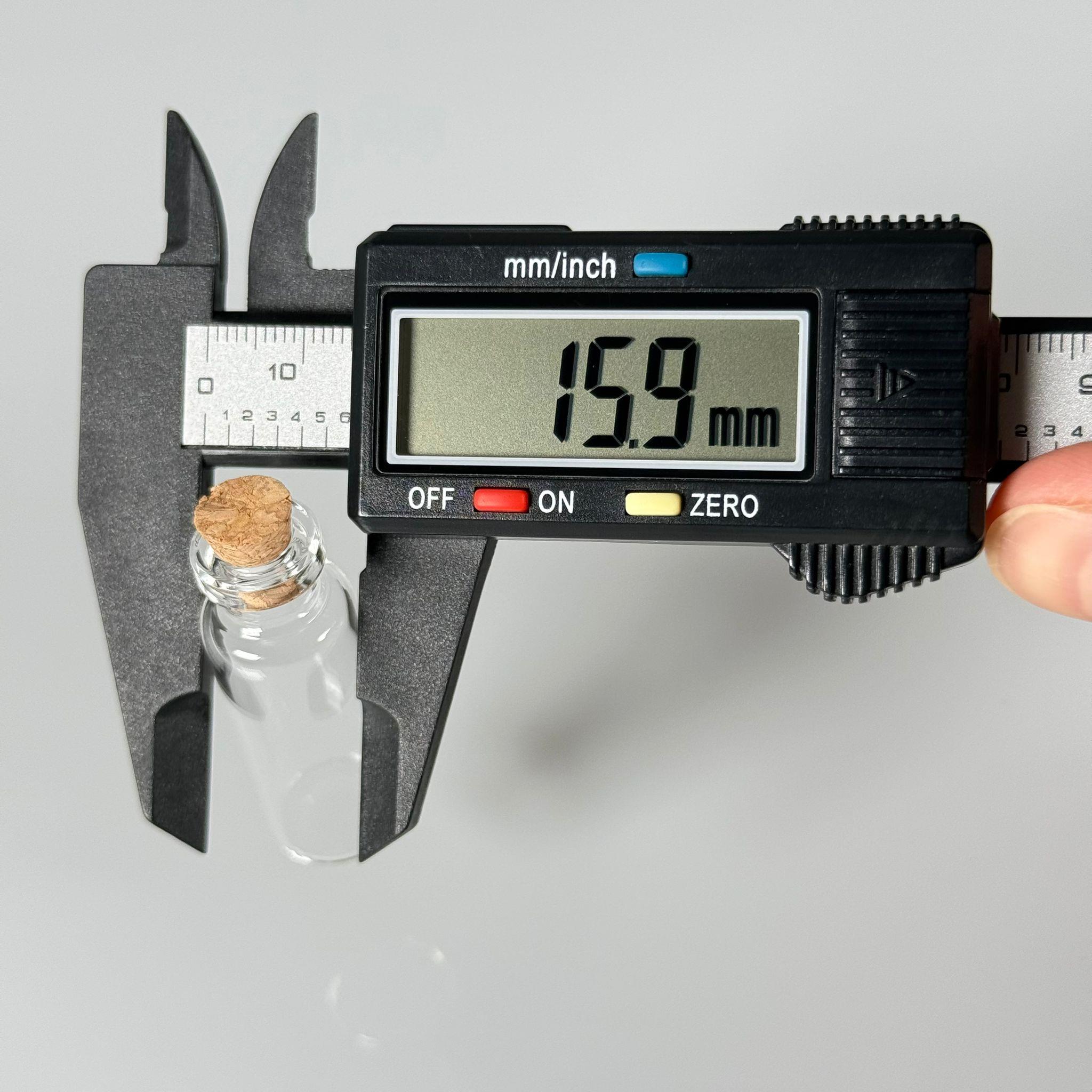 MİNİ CAM ŞİŞE MANTAR TIPALI 4 CC - anahtarlık, aksesuar. kolye, minyatür, mektup, tılsım vb için 4 ml şeffaf küçük cam şişeler