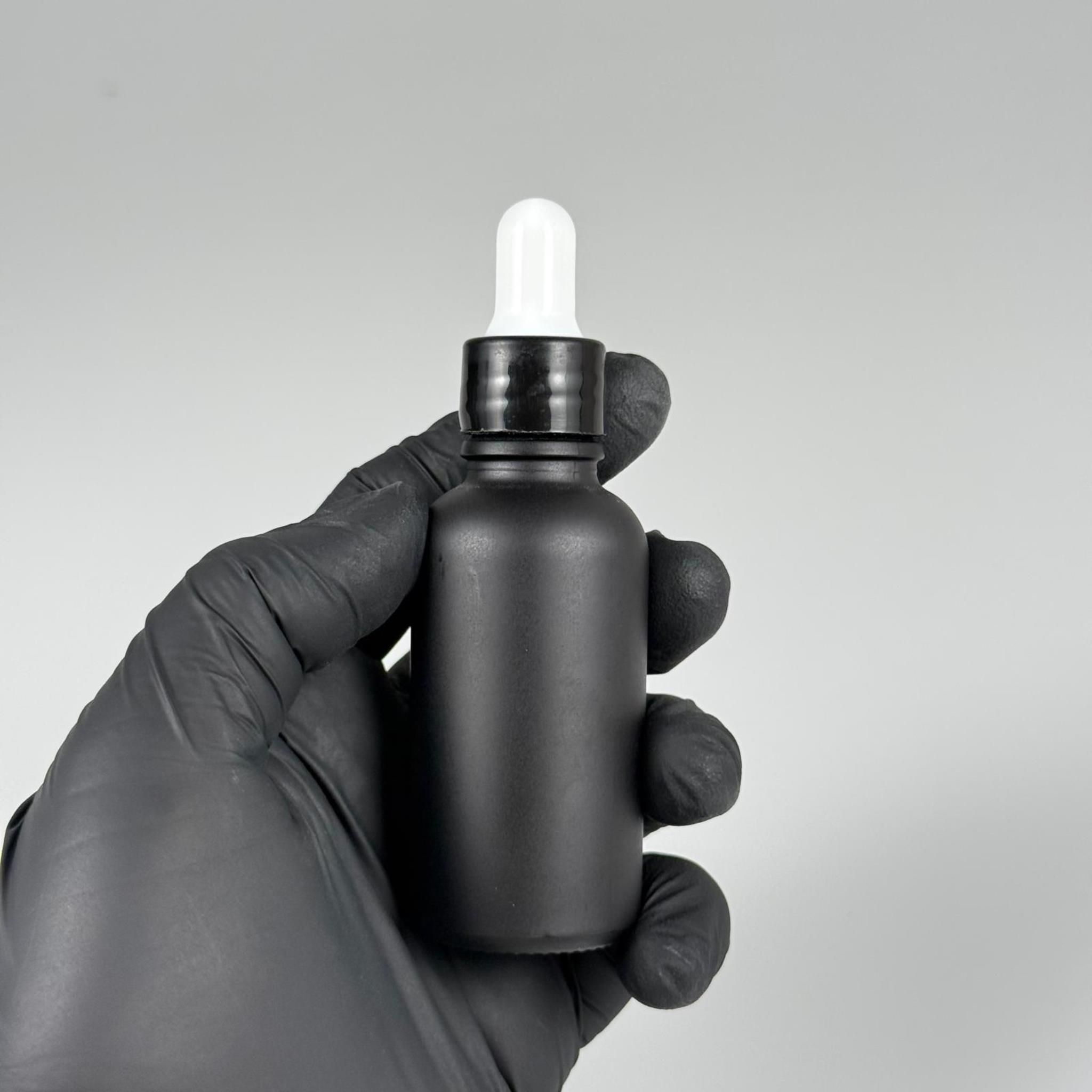 30  CC MAT SİYAH CAM DAMLALIKLI ŞİŞE - BEYAZ EMZİK + SİYAH DÜZ KAPAK + CAM PİPET TAKIM - 30 ML MAT SİYAH DAMLALIKLI ŞİŞE SETİ
