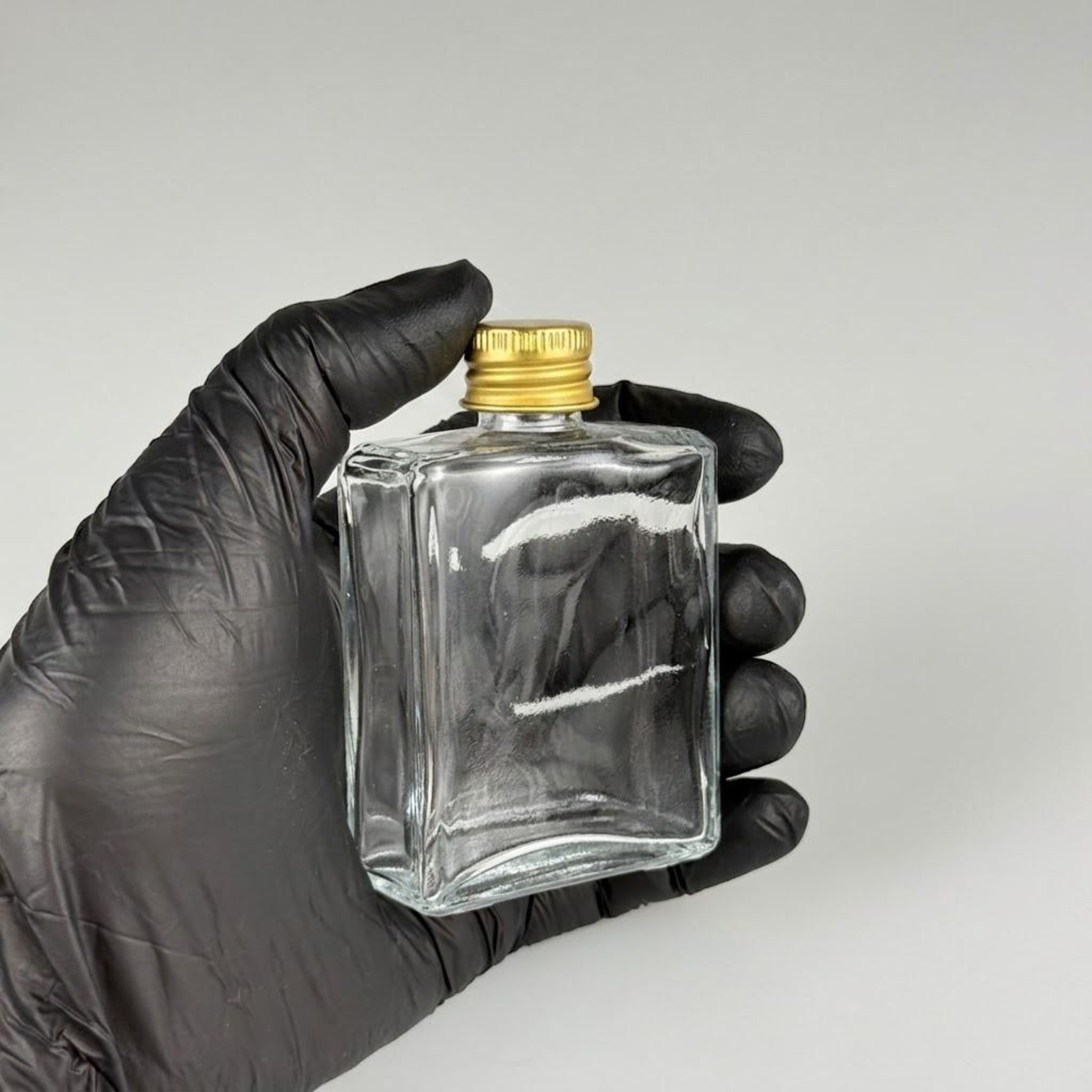 40 CC YASSI DİKDÖRTGEN KÖŞELİ KISA CAM ŞİŞE + GOLD ALÜMİNYUM METAL KAPAKLI TAKIM - 40 ML PRESTİJLİ ŞİŞE