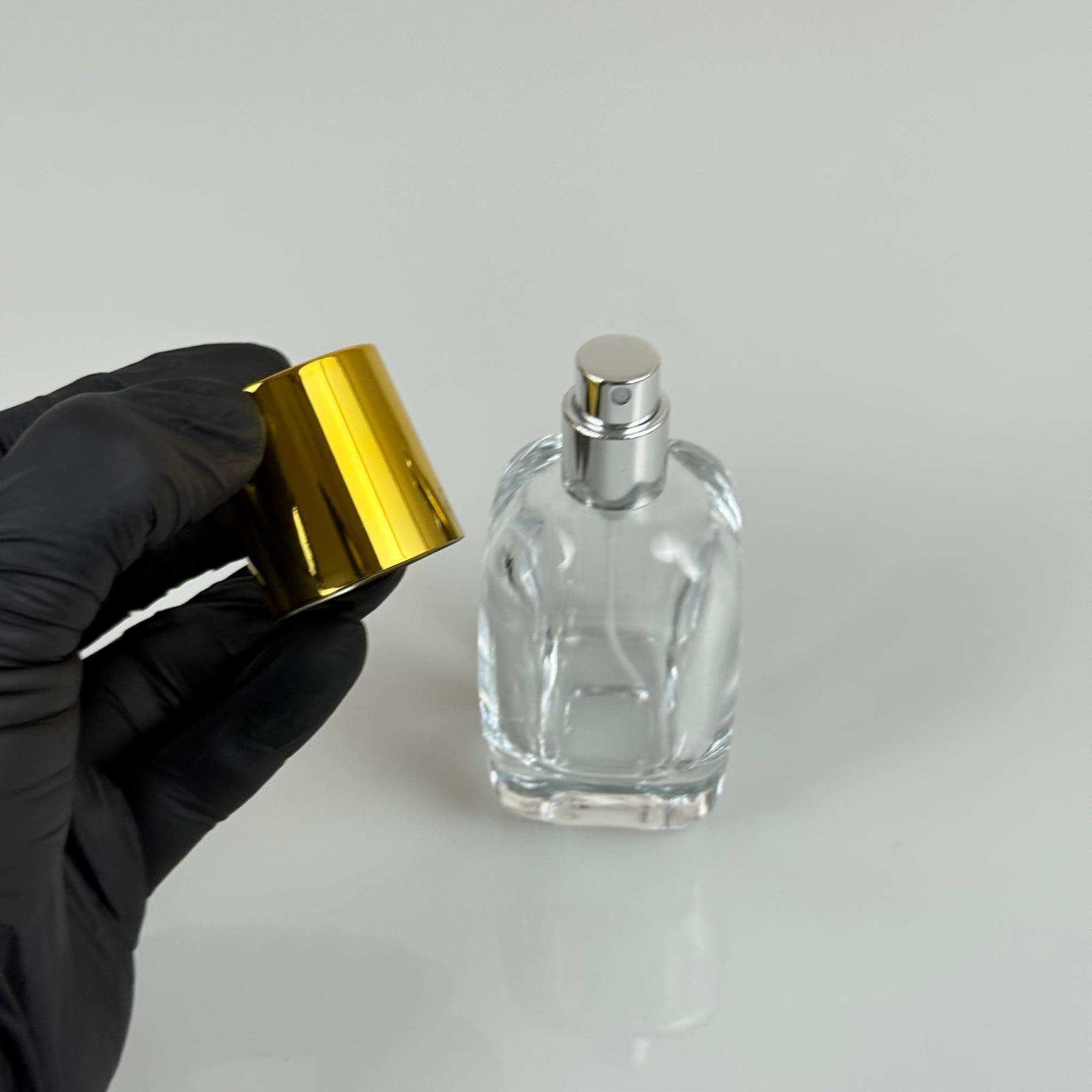 50 ML SİLİNDİR MODEL CORE PARFÜM ŞİŞESİ - GÜMÜŞ METAL SPREYLİ + GOLD GENİŞ KAPAKLI (AĞIZ 15 MM GEÇME KOLAY KAPAMA)