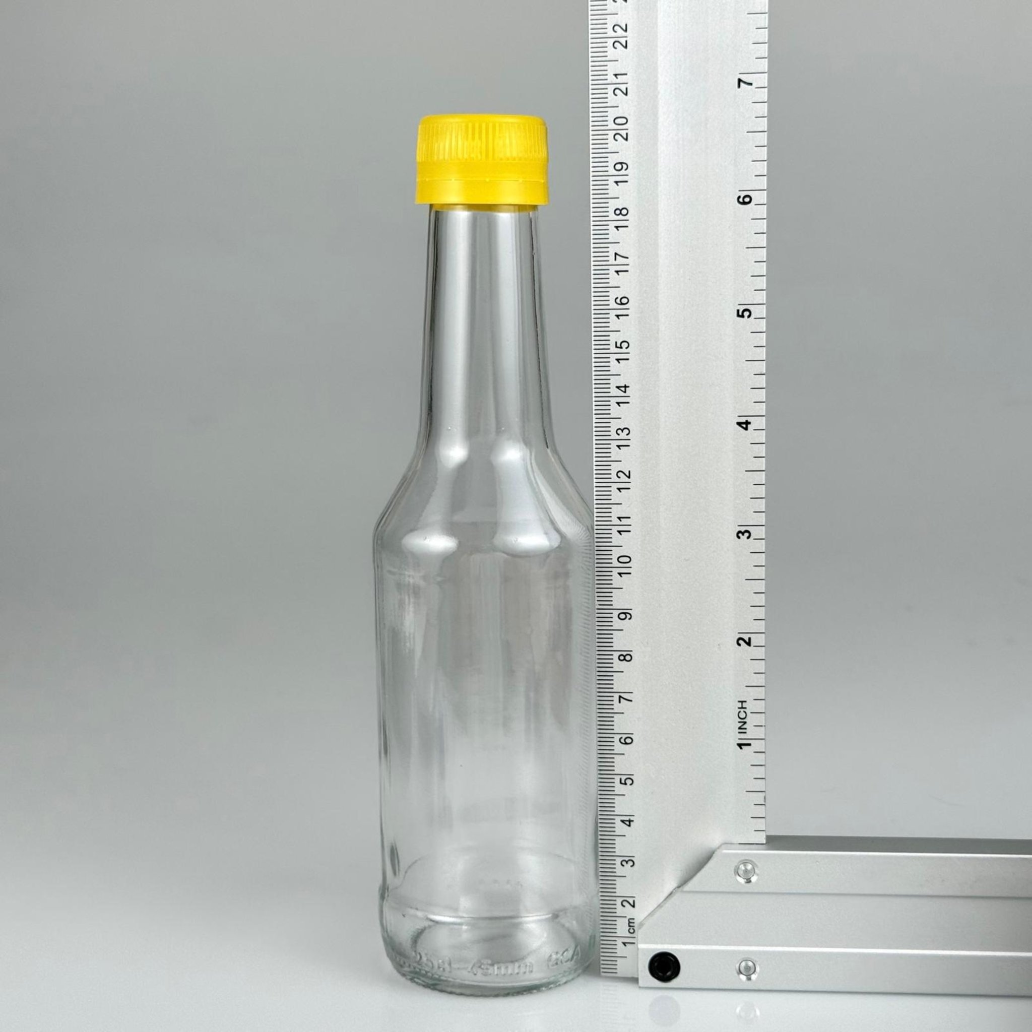 250 CC BOĞAZLI CAM ŞİŞE - SARI KİLİTLİ PLASTİK KAPAKLI - 250 ML BOŞ CAM ŞİŞE