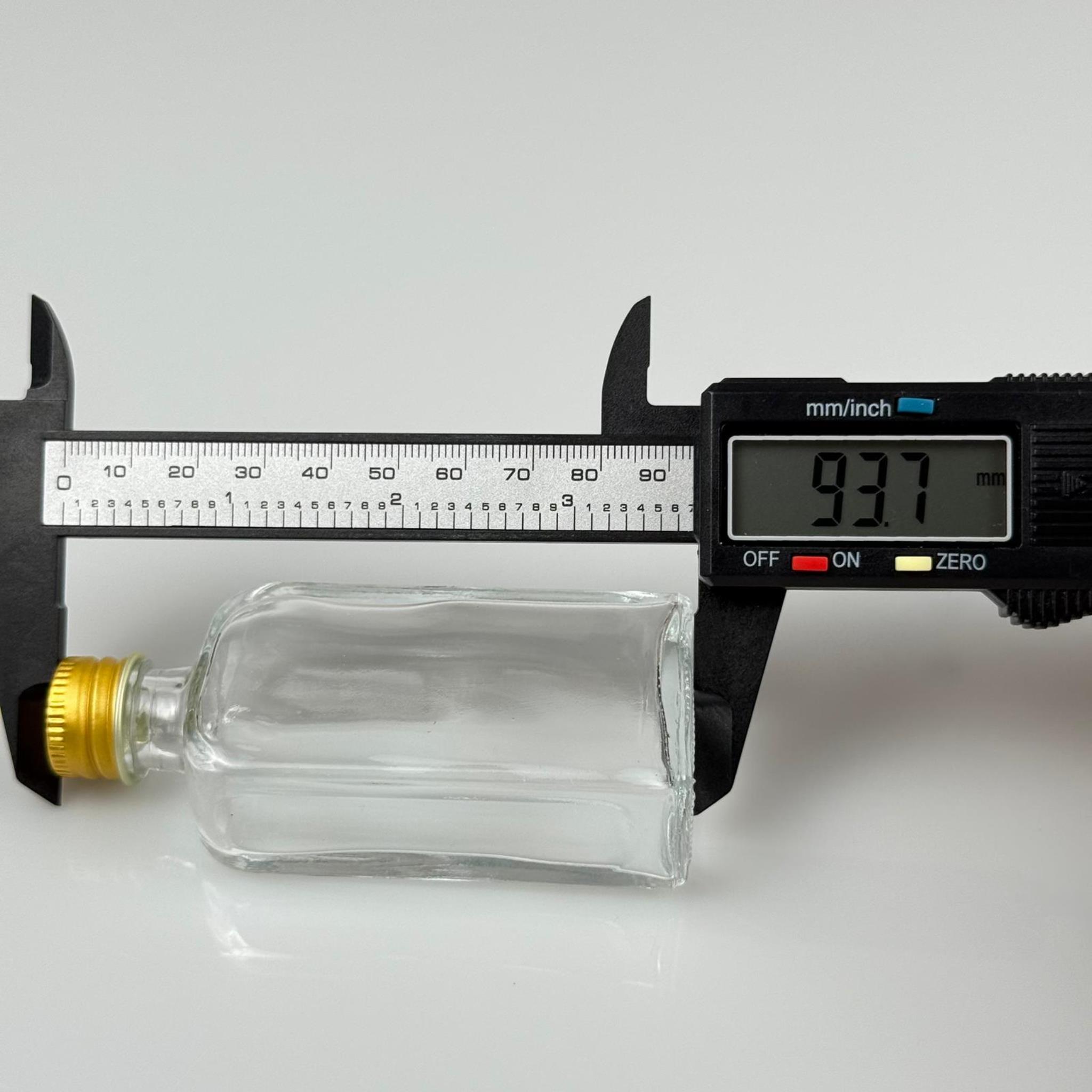 50 CC YASSI DİKDÖRTGEN CAM ŞİŞE - GOLD METAL KAPAKLI - 50 ML PRESTİJLİ ŞİŞE