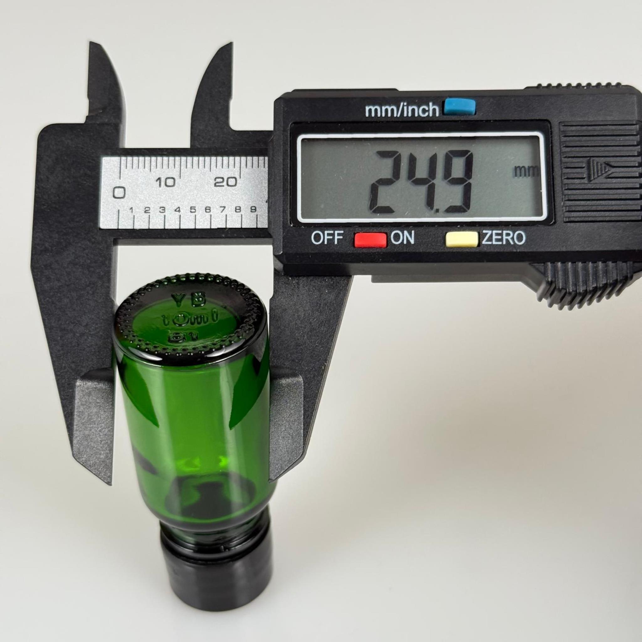 10 ML YEŞİL CAM ŞİŞE + CONTALI SİYAH KAPAK - 10 CC KAPAKLI CAM ŞİŞE
