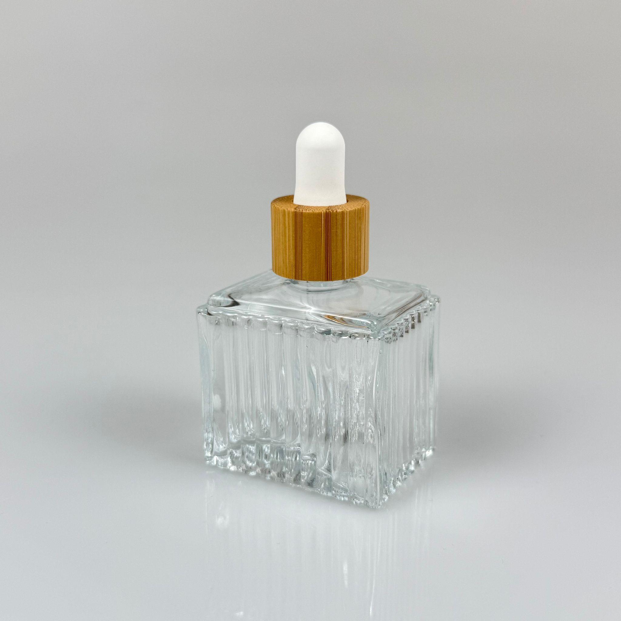 50 CC KÖŞELİ DESENLİ ÇİZGİLİ PRESTİJLİ CAM DAMLALIKLI ŞİŞE - BEYAZ EMZİK - AHŞAP BAMBU KAPAK - 50 ML CAM DAMLALIKLI ŞİŞE - DAMLALIKLI BOŞ ŞİŞE