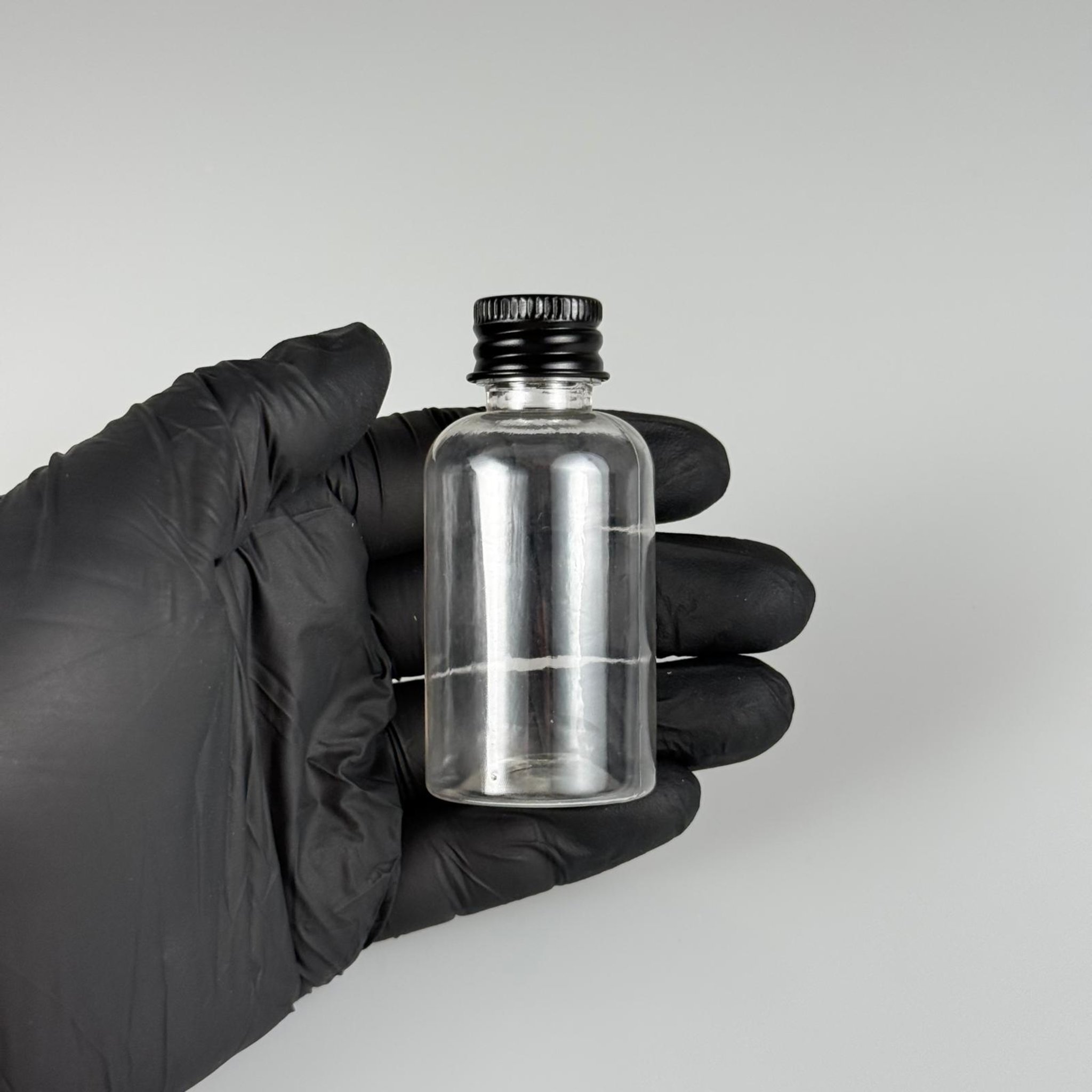 40 CC ŞEFFAF SİLİNDİR TOMBUL PET ŞİŞE + KÖPÜK CONTALI SİYAH ALÜMİNYUM METAL KAPAKLI TAKIM - 40 ML PLASTİK ŞİŞE