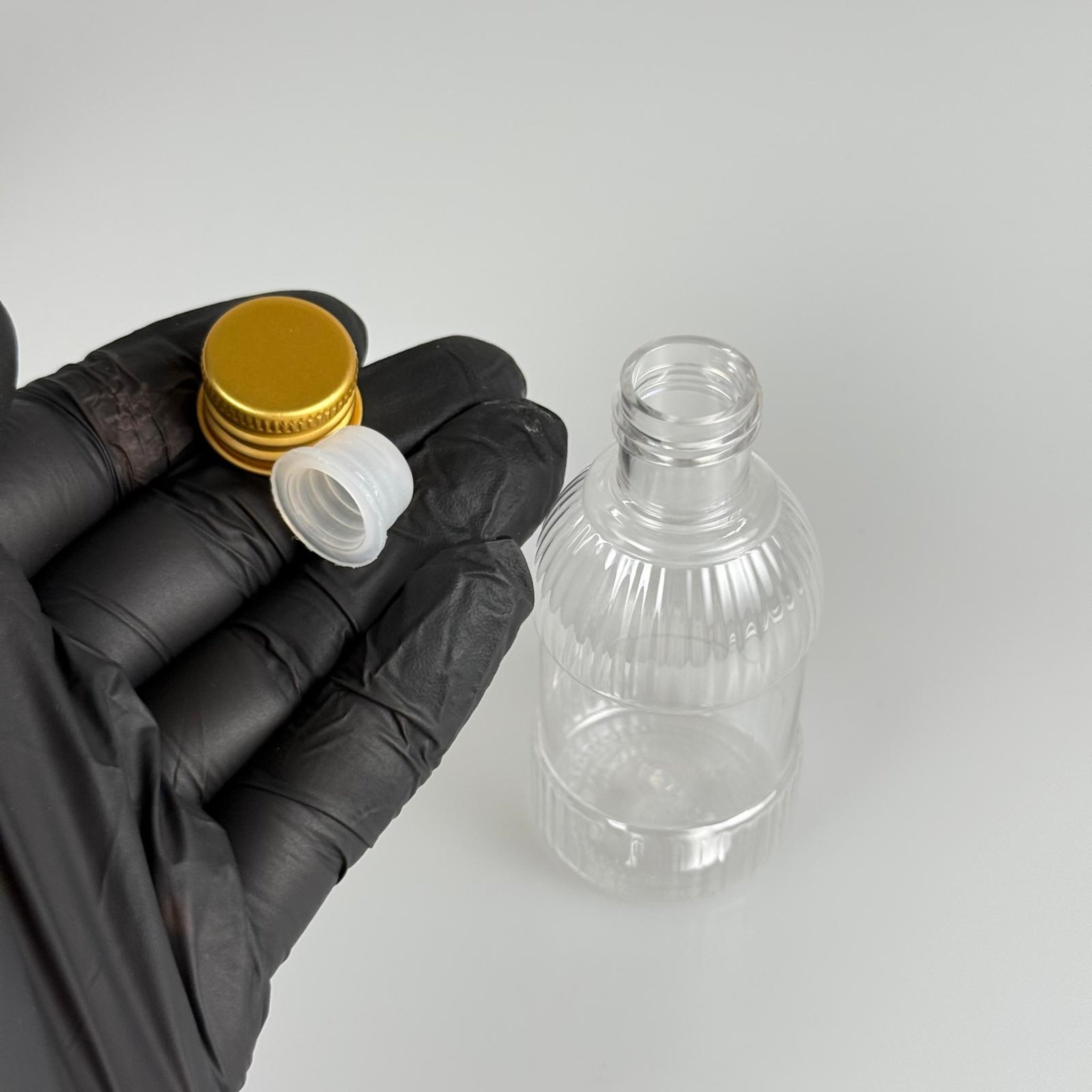 50 CC MANDALİNA MODEL PET ŞİŞE + KÖPÜK CONTALI GOLD ALÜMİNYUM METAL KAPAKLI + KÖR TIPALI TAKIM - 50 ML TOMBUL PET ŞİŞE