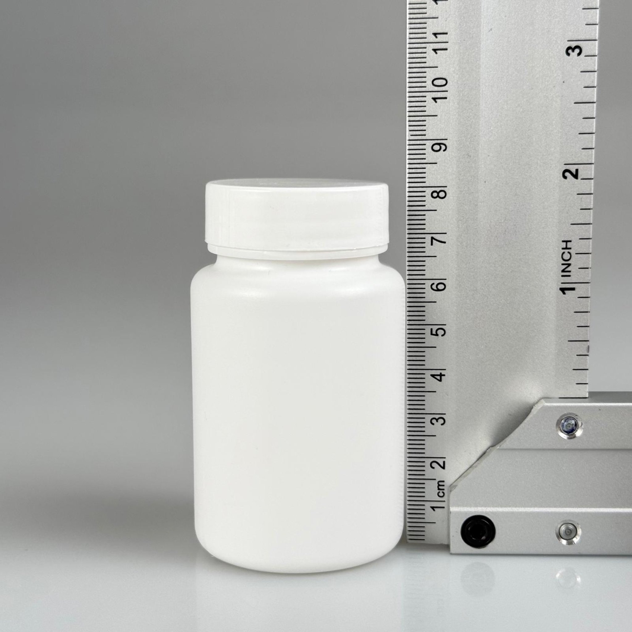 100 CC BEYAZ SERT POLİETİLEN ŞİŞE + BEYAZ PLASTİK KAPAKLI - 100 ML POLİETİLEN ŞİŞE