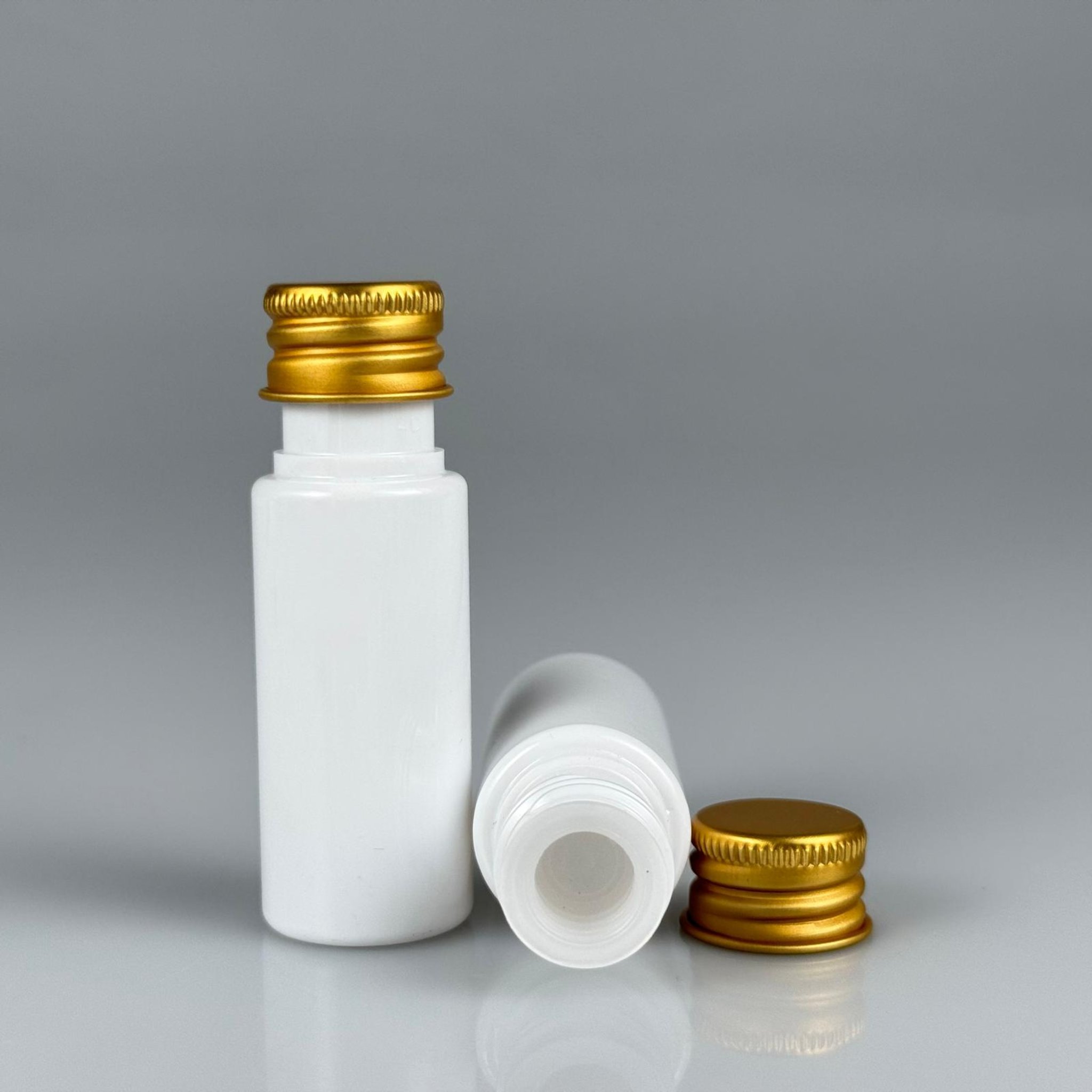 15 CC BEYAZ SİLİNDİR PET ŞİŞE + KÖPÜK CONTALI GOLD ALÜMİNYUM METAL KAPAKLI + KÖR TIPALI TAKIML - 15 ML BEYAZ PET ŞİŞE