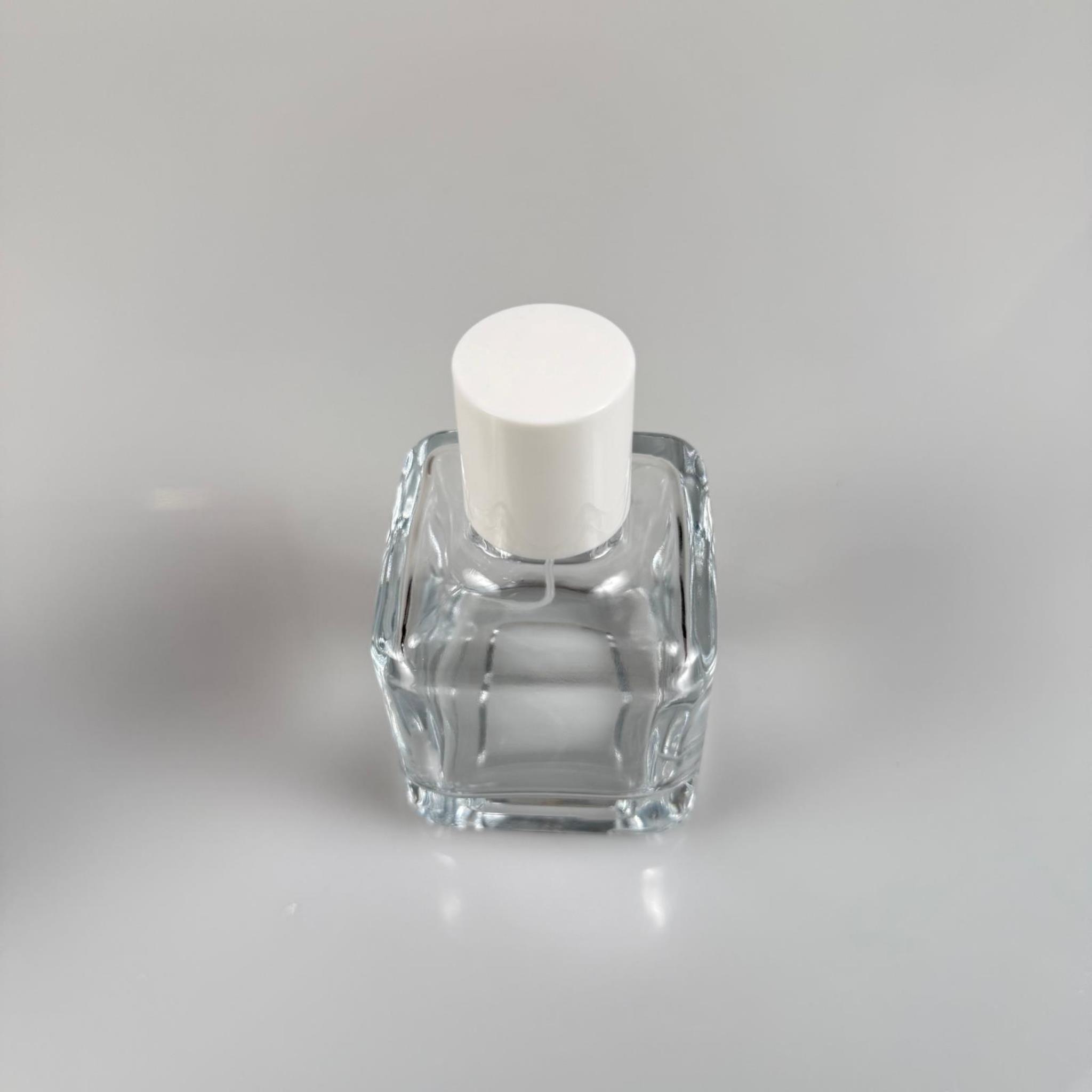 100 ML KARE MODEL LURA PARFÜM ŞİŞESİ - GOLD METAL SPREYLİ + BEYAZ KAPAKLI (AĞIZ 15 MM GEÇME KOLAY KAPAMA)