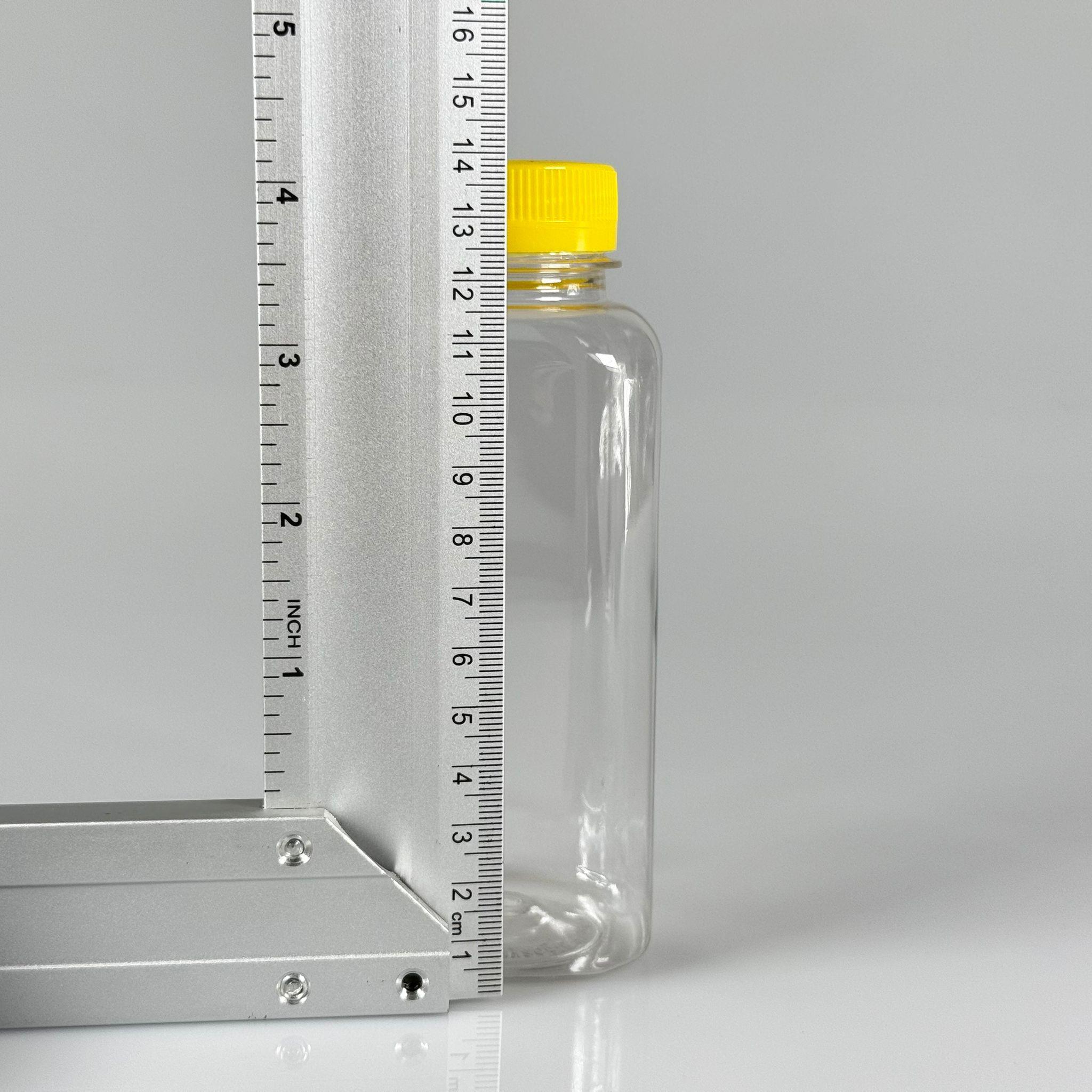 300 CC KÖŞELİ KARE PET ŞİŞE (18,5 GR) - 38 MM GENİŞ AĞIZLI SARI KİLİTLİ KAPAKLI - 300 ML DETOX, MEYVE SUYU, SMOOTHIE, AYRAN, SÜT, MEŞRUBAT VB İÇİN BOŞ PLASTİK ŞİŞELER