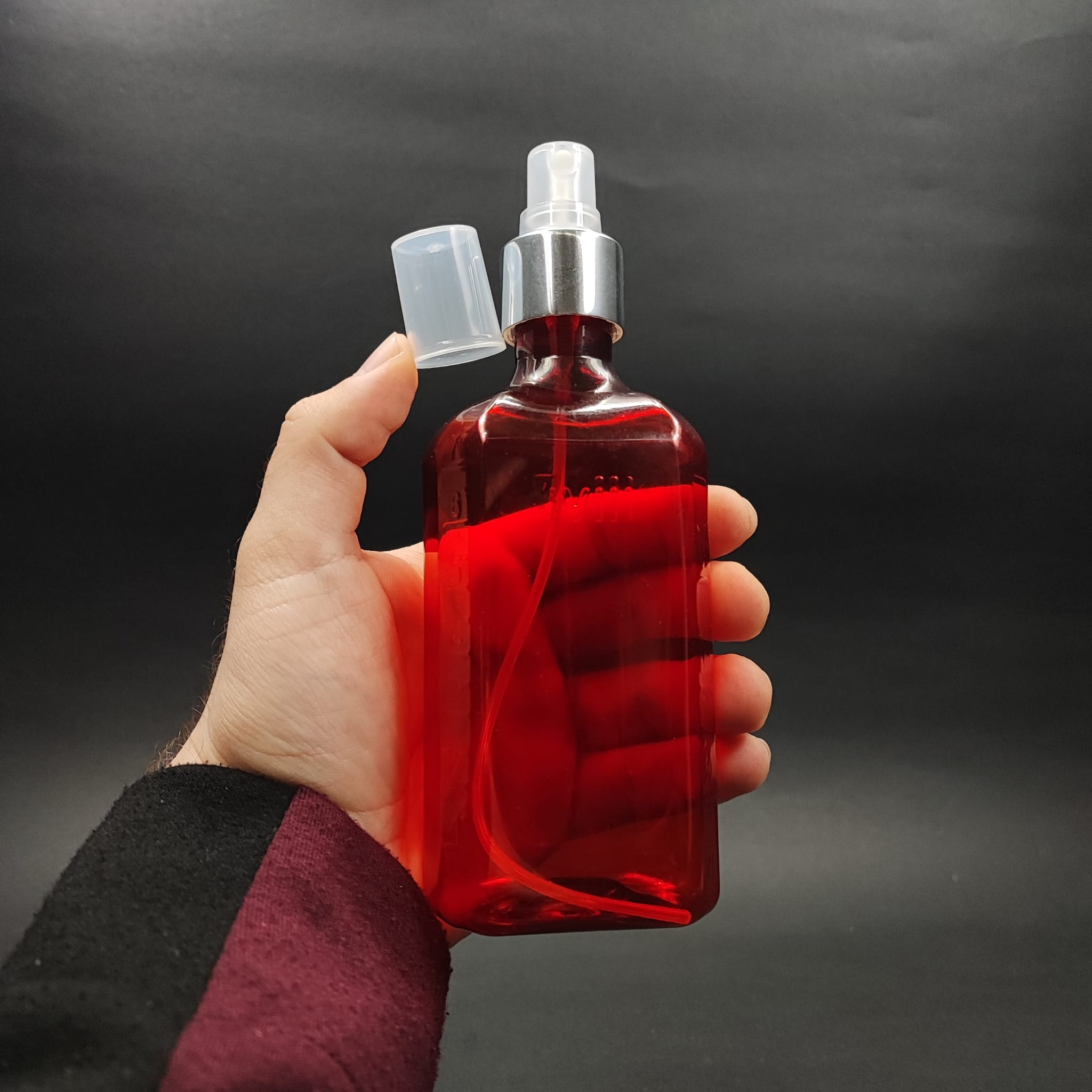 200 CC ÖLÇEKLİ PET ŞİŞE - GÜMÜŞ PARMAK SPREYLİ - 200 ML VE OZ ÖLÇÜLÜ KIRMIZI PET ŞİŞE