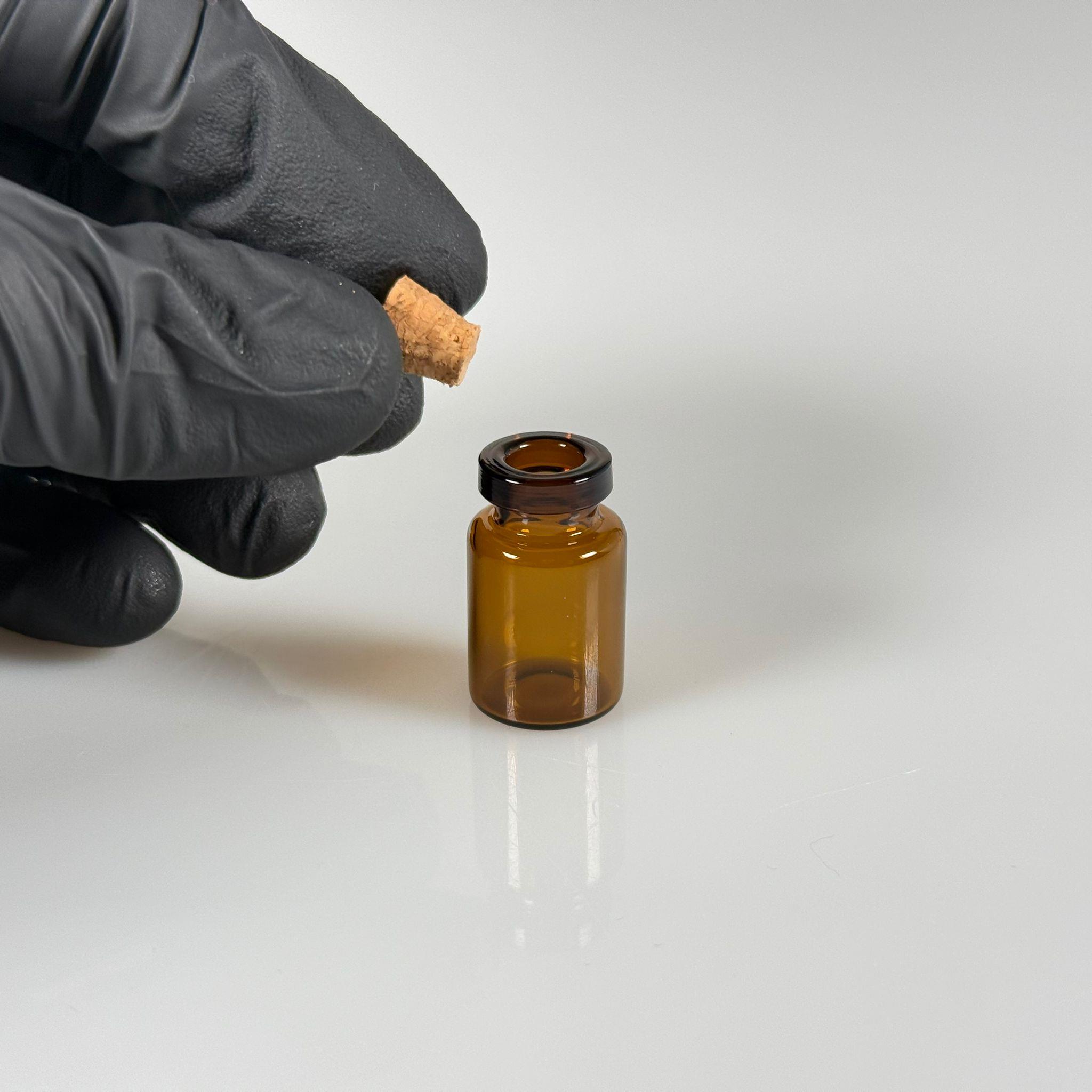 MİNİ CAM ŞİŞE MANTAR TIPALI 2 CC - anahtarlık, aksesuar. kolye, minyatür, mektup, tılsım vb için 2 ml amber küçük cam şişeler